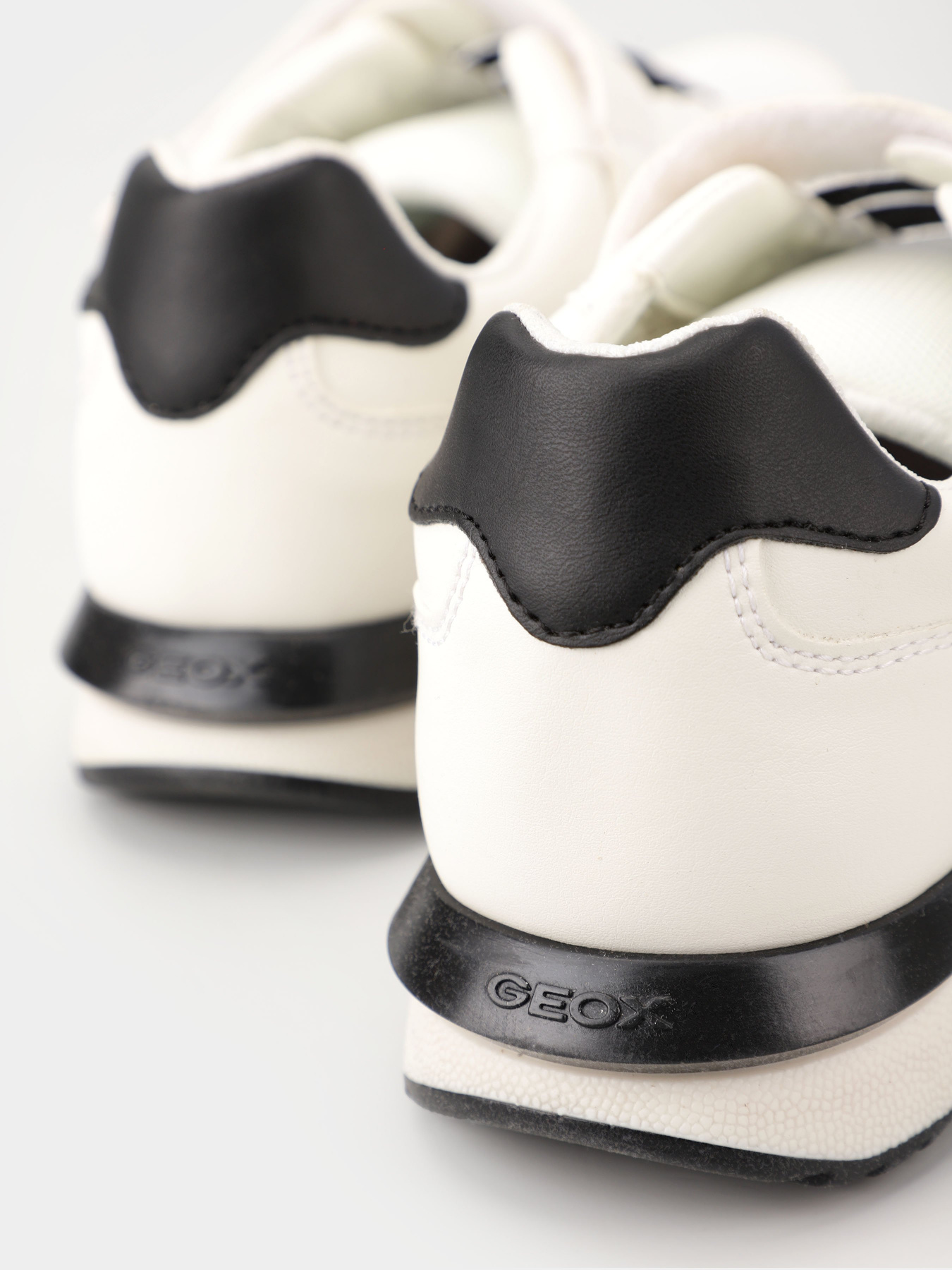 Кросівки Geox Fastics модель J35GZC-0BC14-C0404 Фото