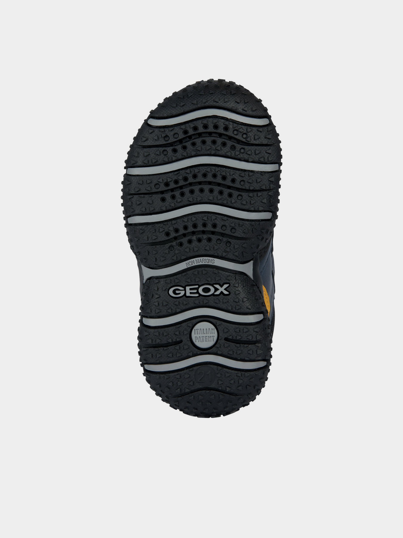 Ботинки Geox Baltic модель B2620A-0ME50-C0916 Фото