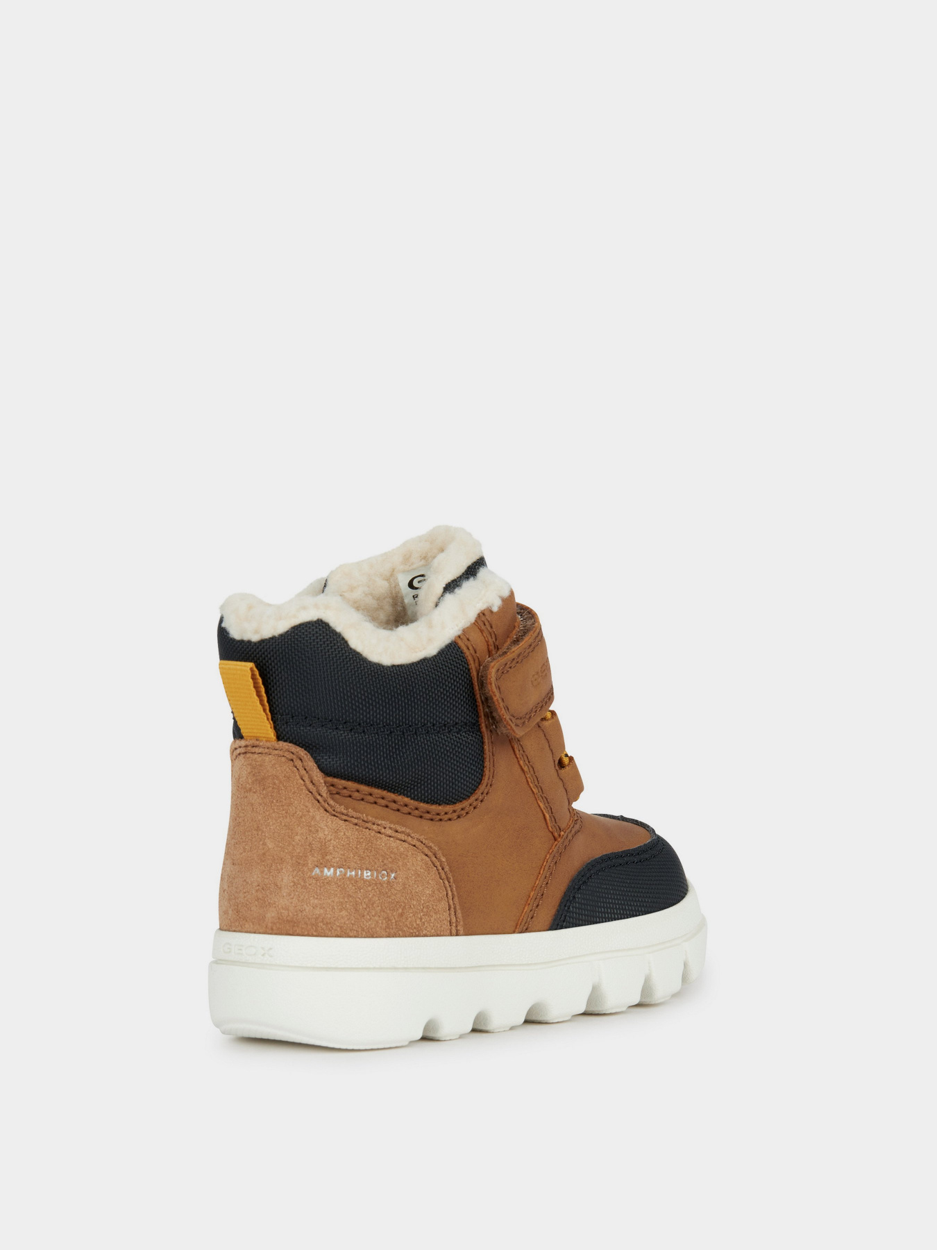 Ботинки Geox Willaboom модель B365BC-0ME22-CR69B Фото