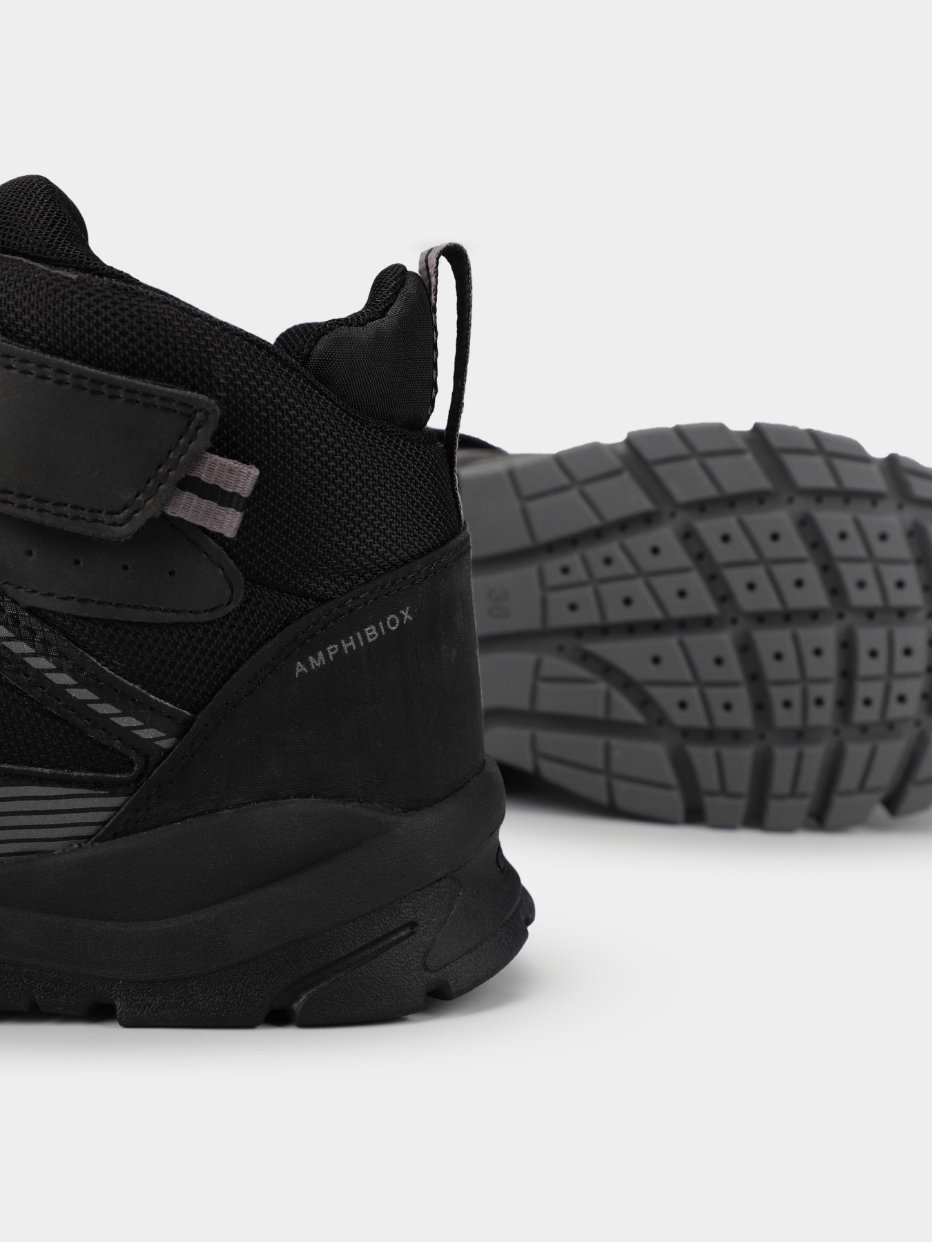 Ботинки Geox Montrack модель J26HBC-0FUME-C9999 Фото