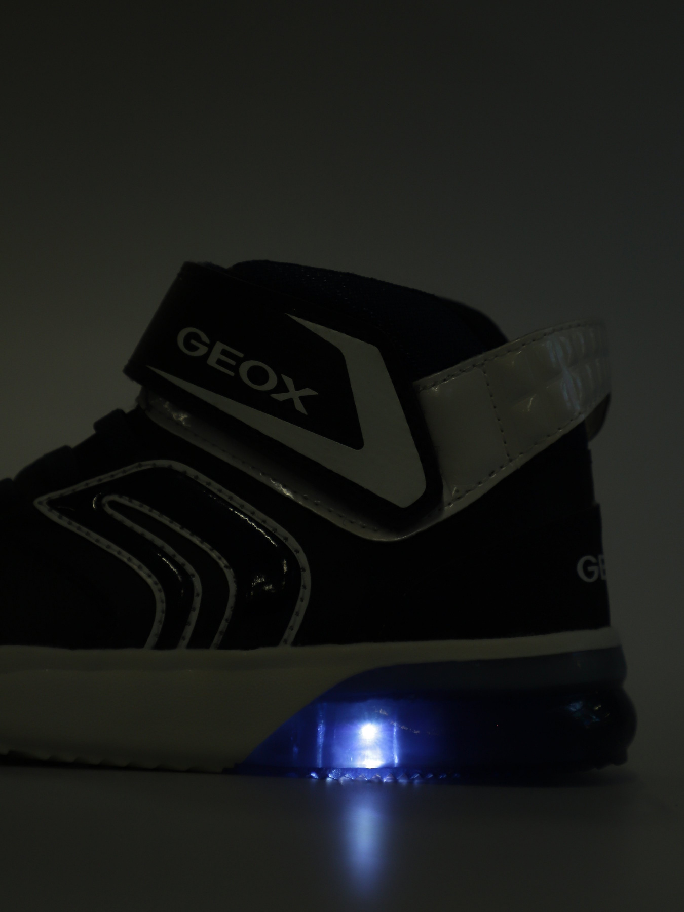 Черевики Geox Grayjay модель J369YD-0BU11-C4211 Фото