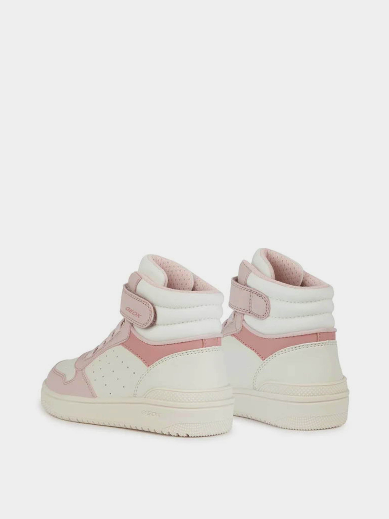 Ботинки Geox Washiba модель J36HXA-05415-C1M8W Фото