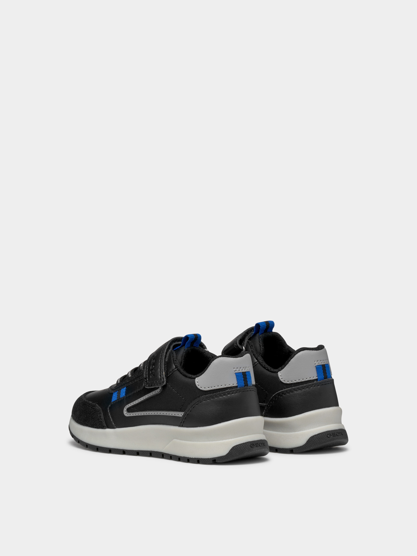 Кроссовки Geox модель J36GMA-054FU-C0017 Фото