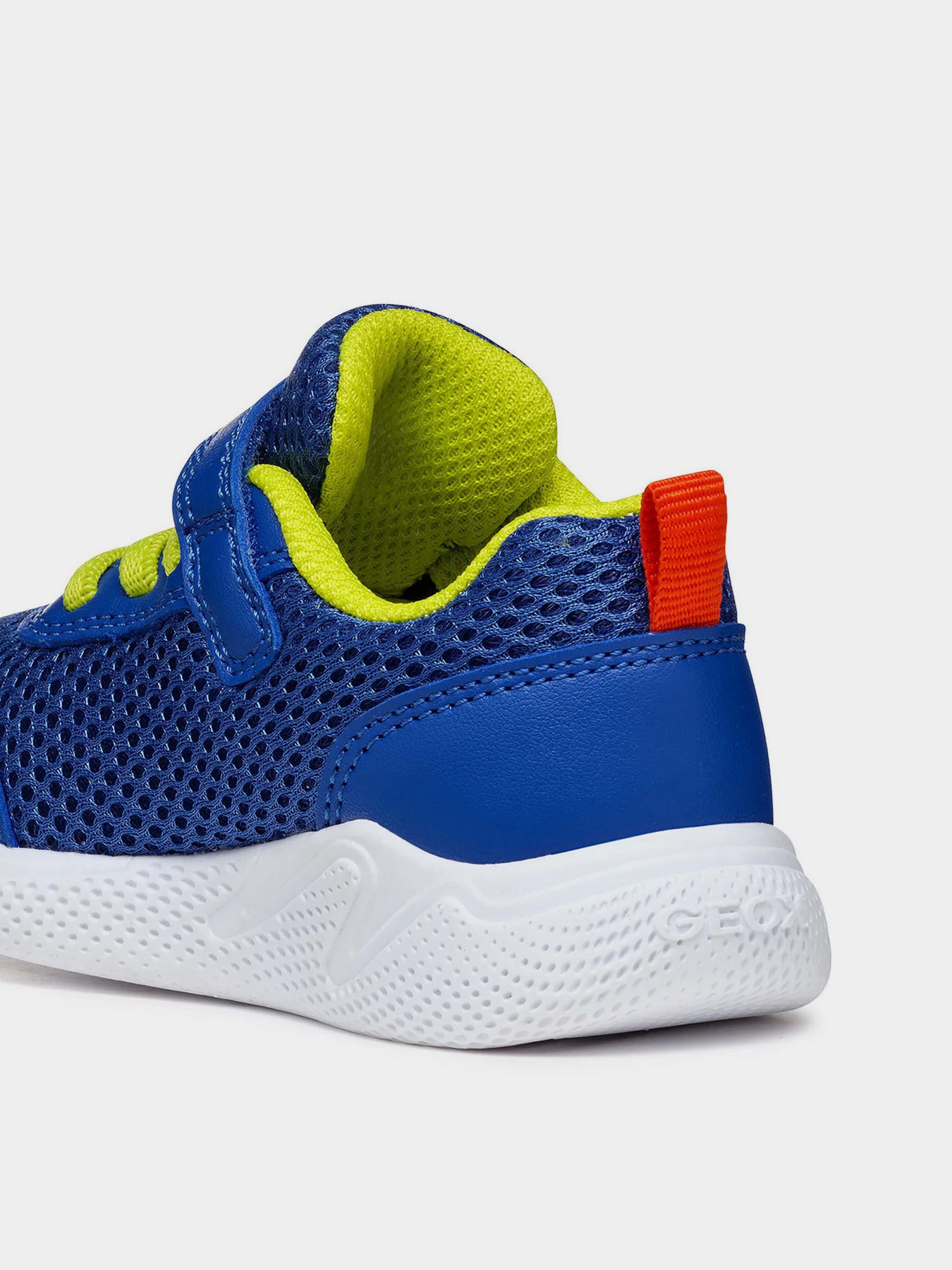 Кроссовки повседневные Geox Sprintye модель B454UC-01454-C0833 Кроссовки повседневные Geox Sprintye модель B454UC-01454-C0833 Фото