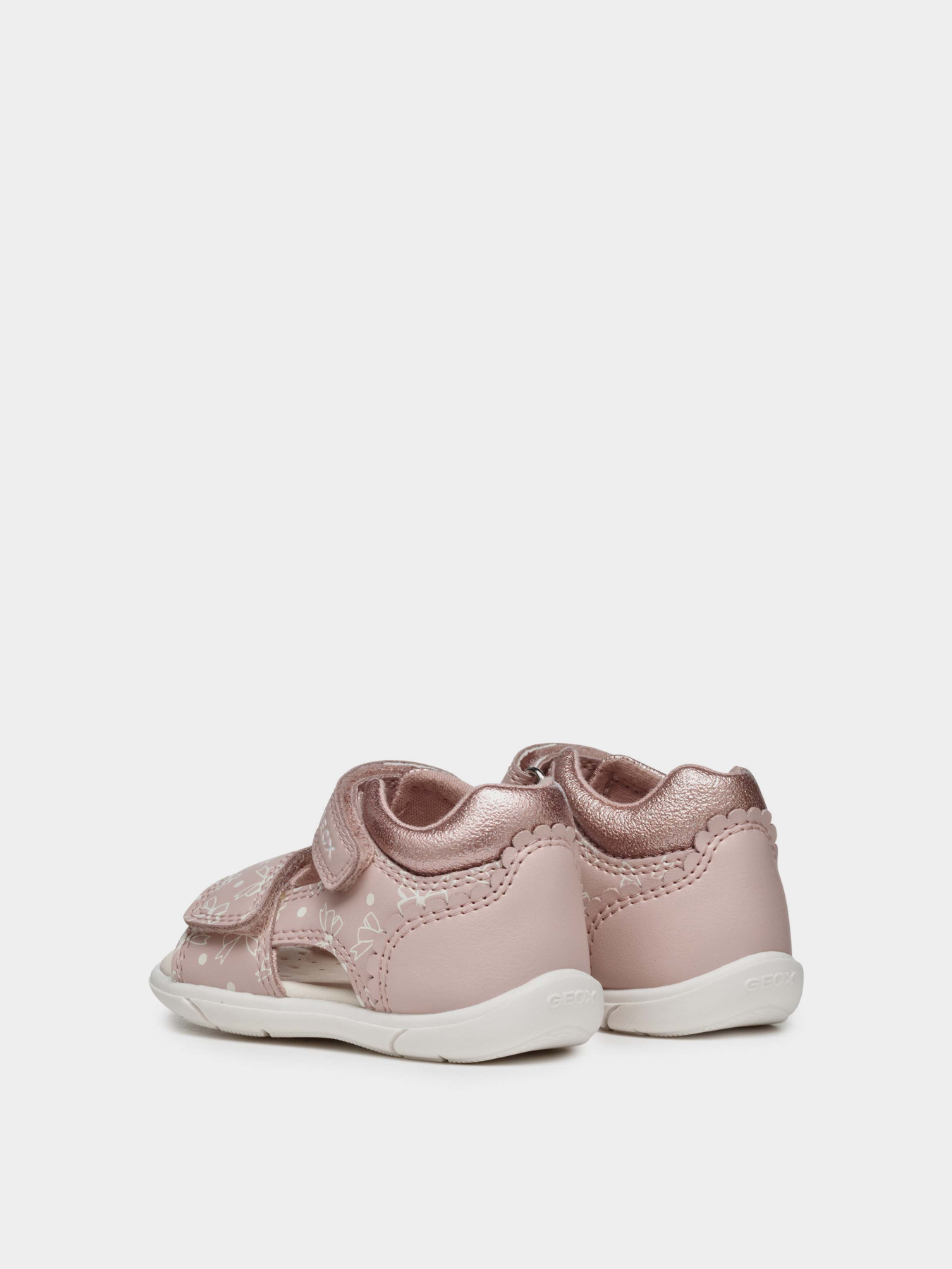 Сандалии Geox Zapito модель B556FD-000BC-C8172 Сандалии Geox Zapito модель B556FD-000BC-C8172 Фото