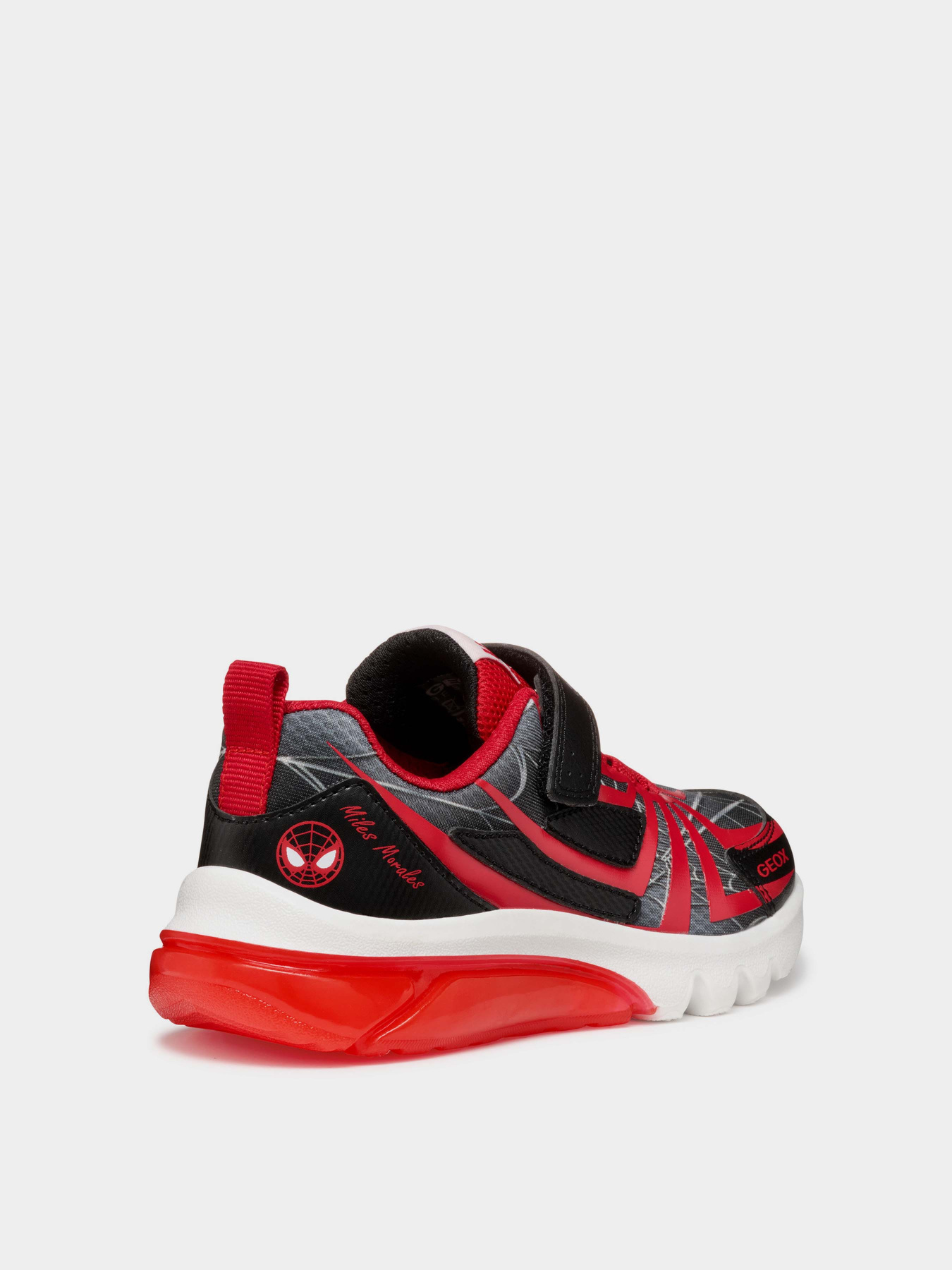 Кроссовки повседневные Geox Ciberdron x Marvel модель J55LBG-014CE-C0048 Кроссовки повседневные Geox Ciberdron x Marvel модель J55LBG-014CE-C0048 Фото