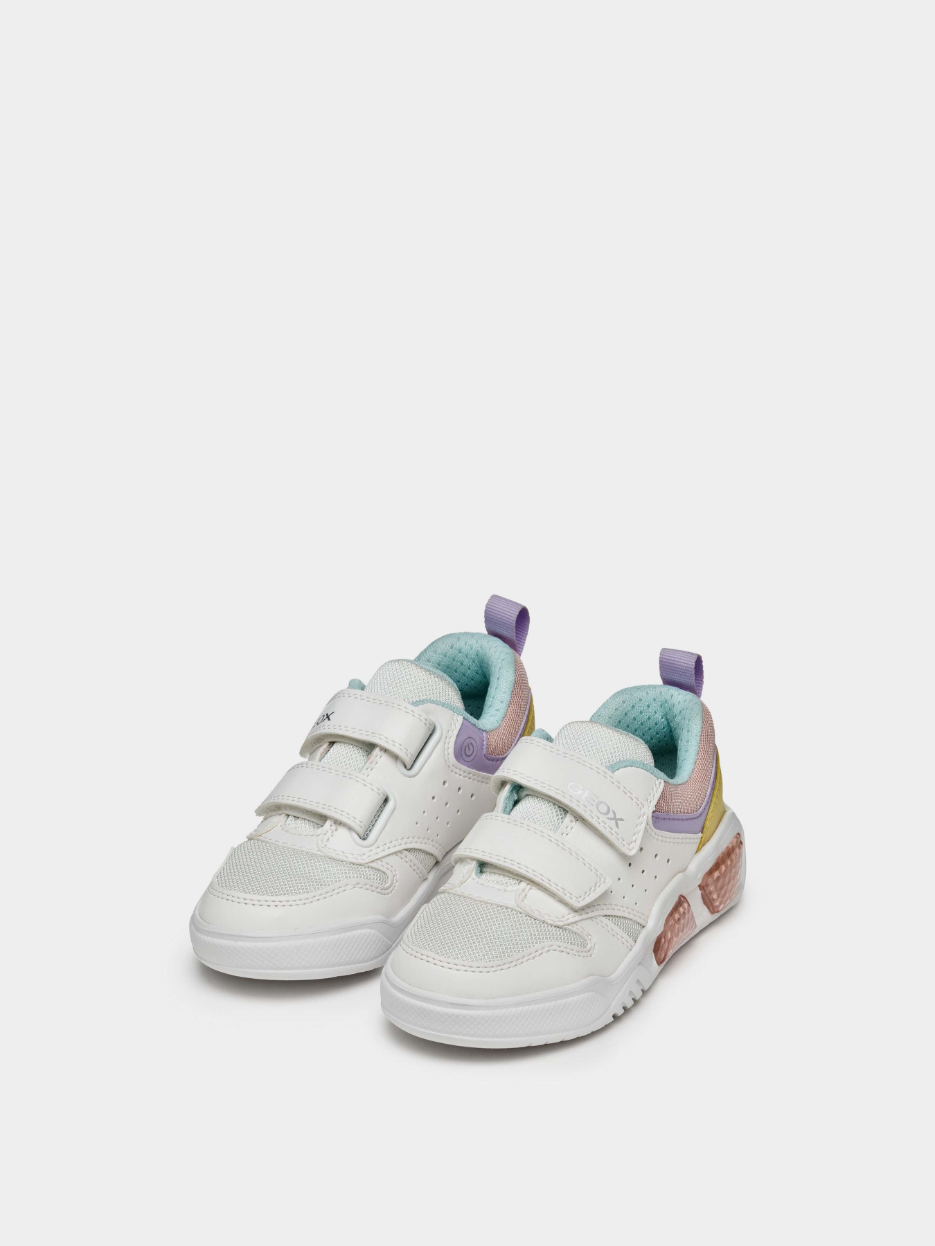 Кроссовки повседневные Geox Illuminus модель J55HPA-014BU-C0653 Кроссовки повседневные Geox Illuminus модель J55HPA-014BU-C0653 Фото