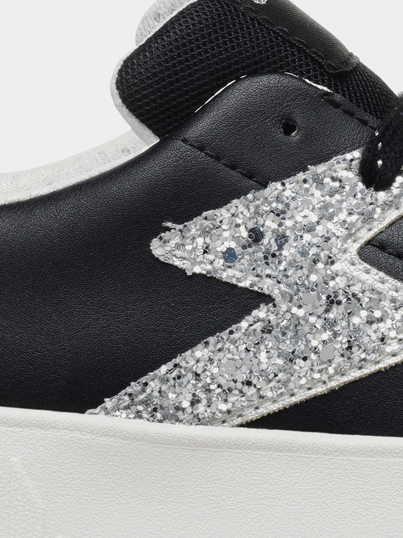 Кеди низькі Geox Mikiroshi модель J45DVA-0BCEW-C0039 Фото