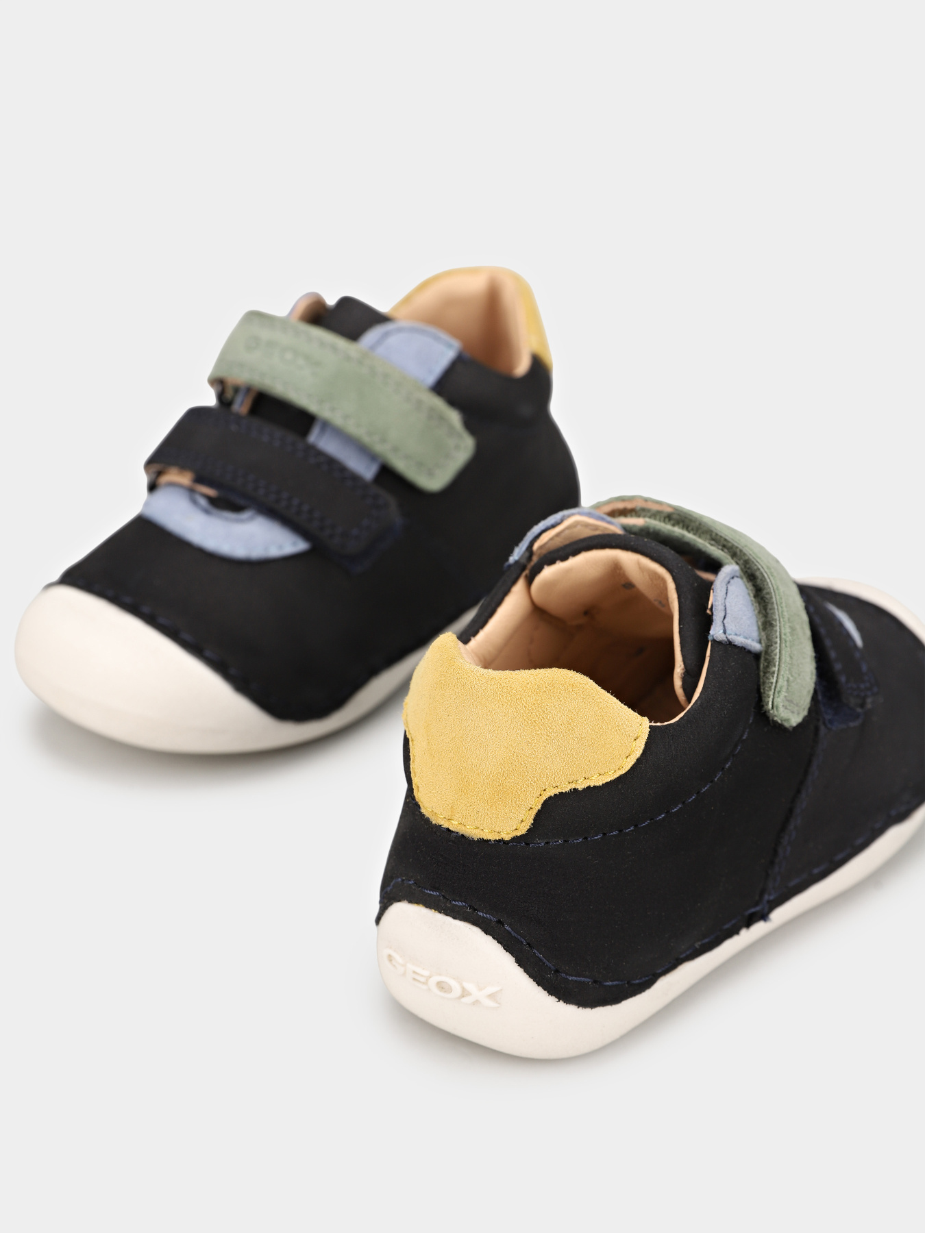 Geox B9439A-03222-C4250 модель B9439A-03222-C4250 Geox B9439A-03222-C4250 модель B9439A-03222-C4250 Фото