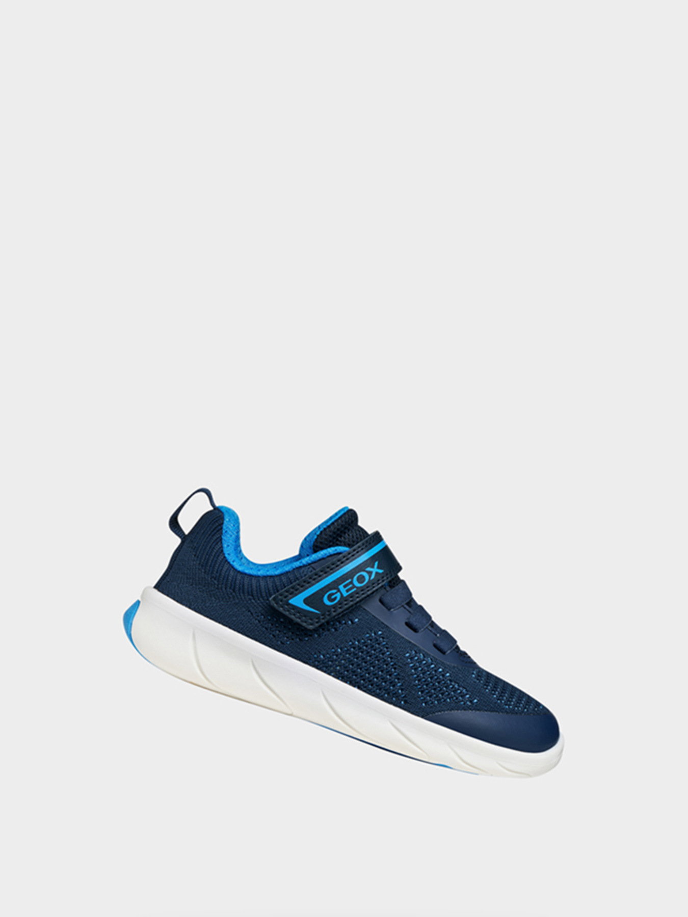 Geox J65PDB-06K9J-CF44D модель J65PDB-06K9J-CF44D Фото