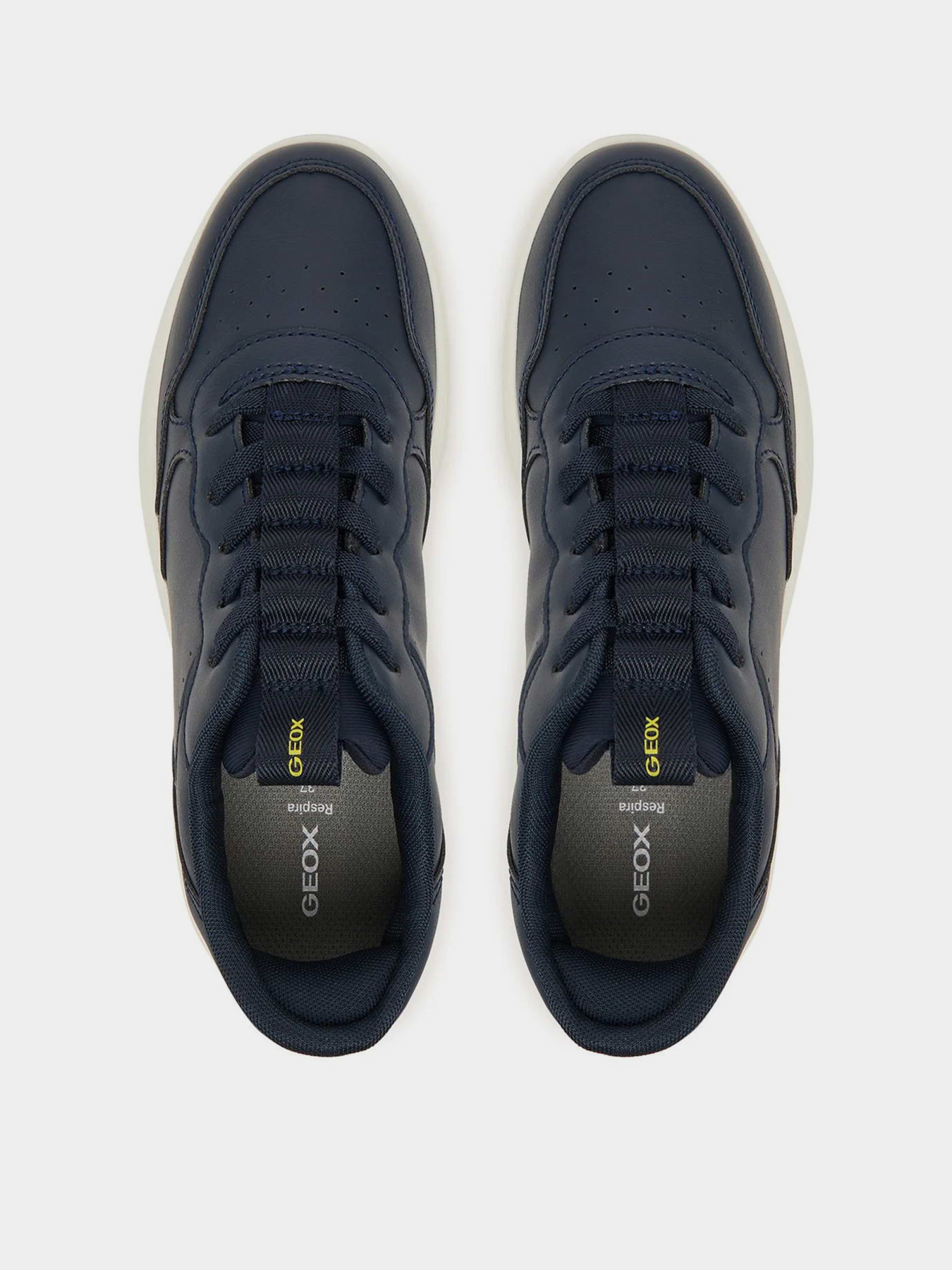 Geox J65NRA-05415-C0749 модель J65NRA-05415-C0749 Фото