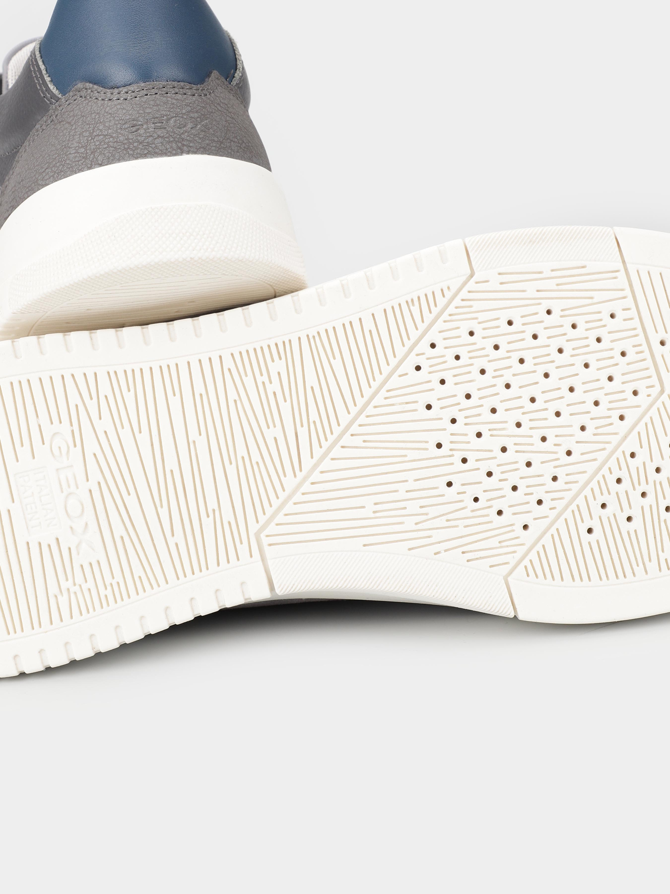 Кеди низькі Geox U Segnale модель U45AGA-04722-C9371 Фото