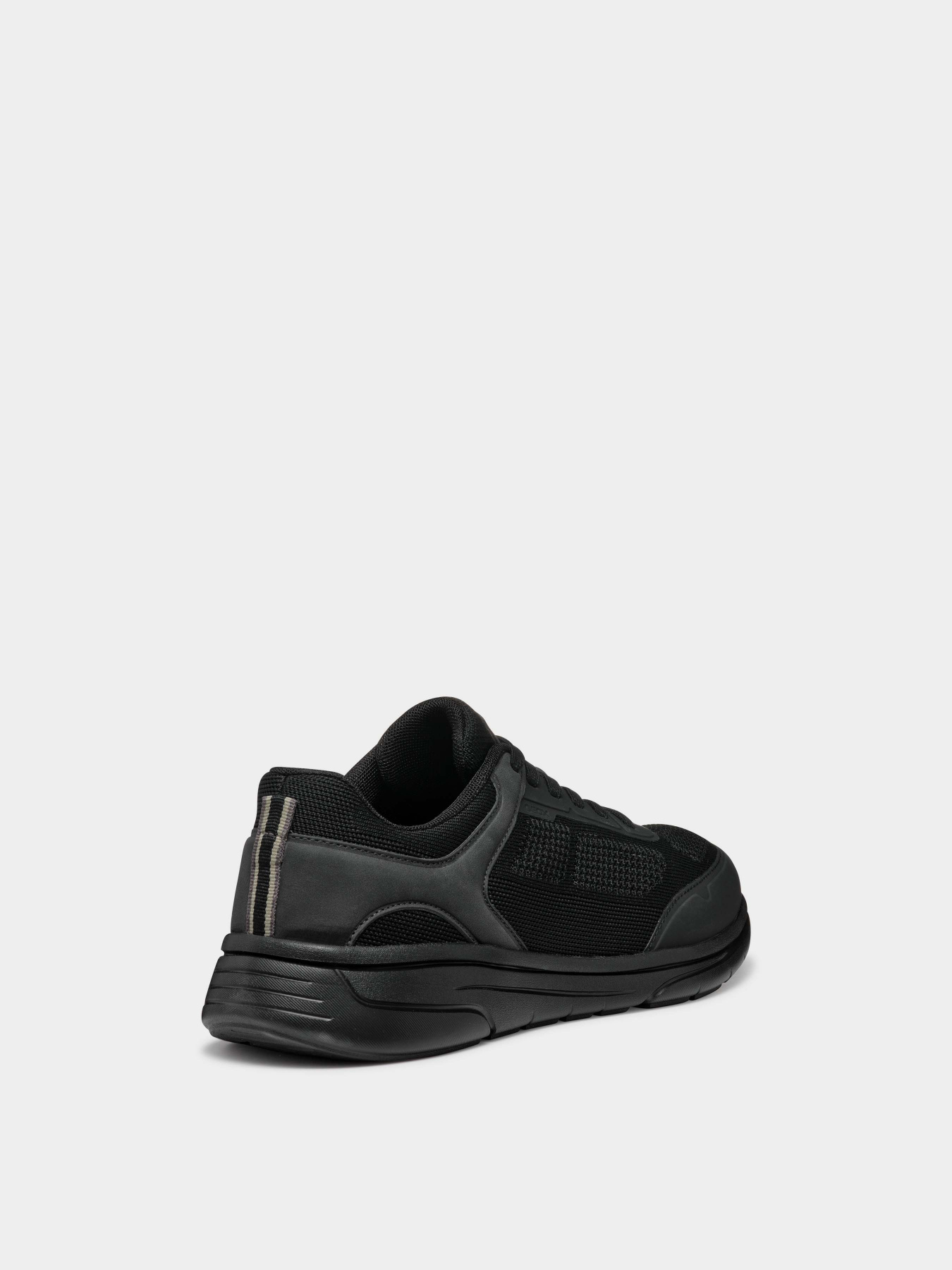 Кроссовки Geox Klaiver модель U55LBB-06K9J-C9999 Фото