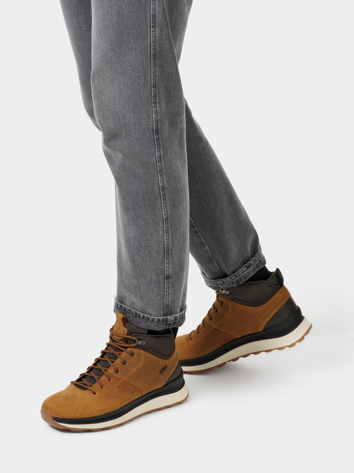 Ботинки Geox Spherica Actif модель U56HMC-04511-C2002 Фото