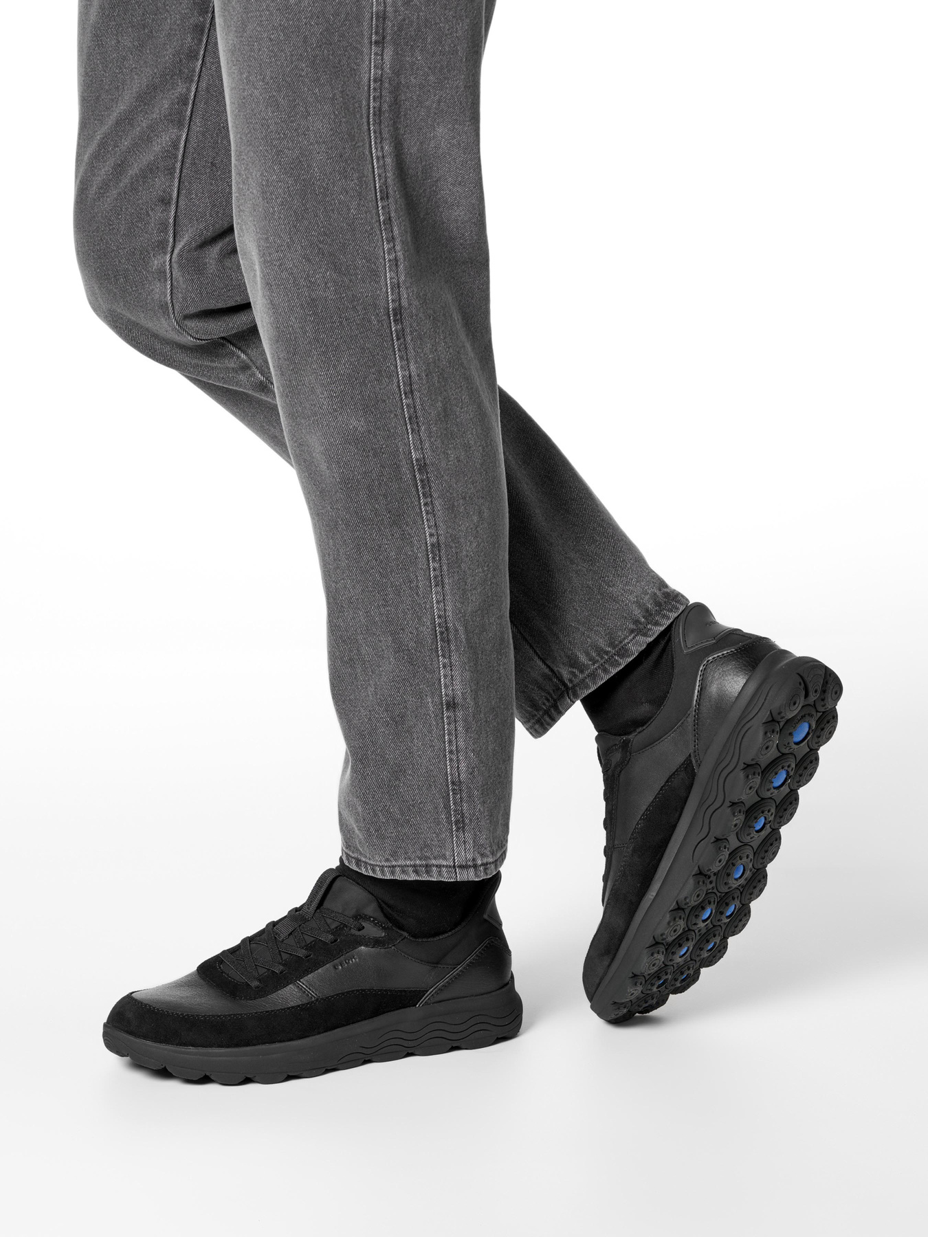 Кросівки повсякденні Geox SPHERICA PLUS модель U56MPA-08522-C9999 Фото