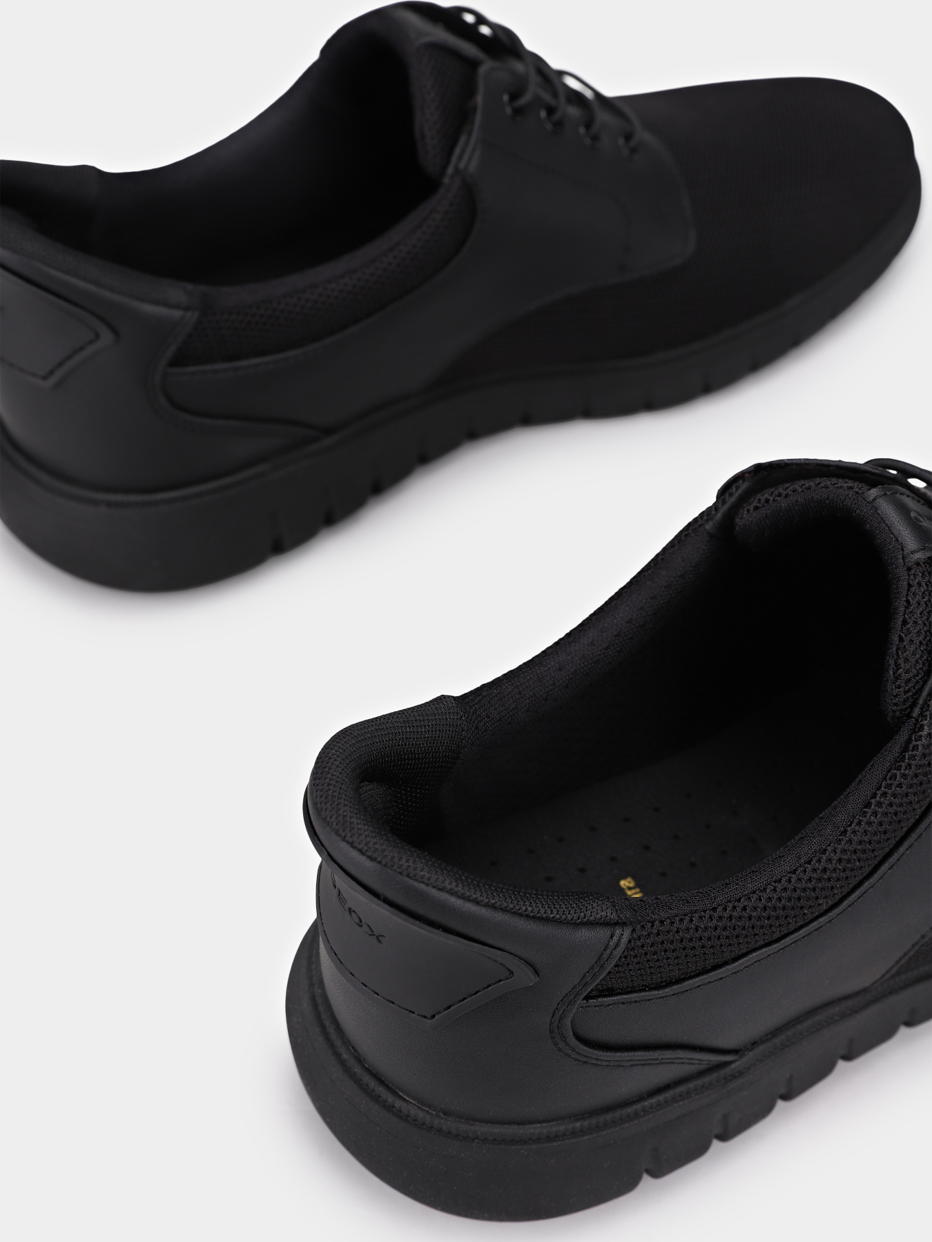 Geox U654JA-0149B-C9999 модель U654JA-0149B-C9999 Geox U654JA-0149B-C9999 модель U654JA-0149B-C9999 Фото