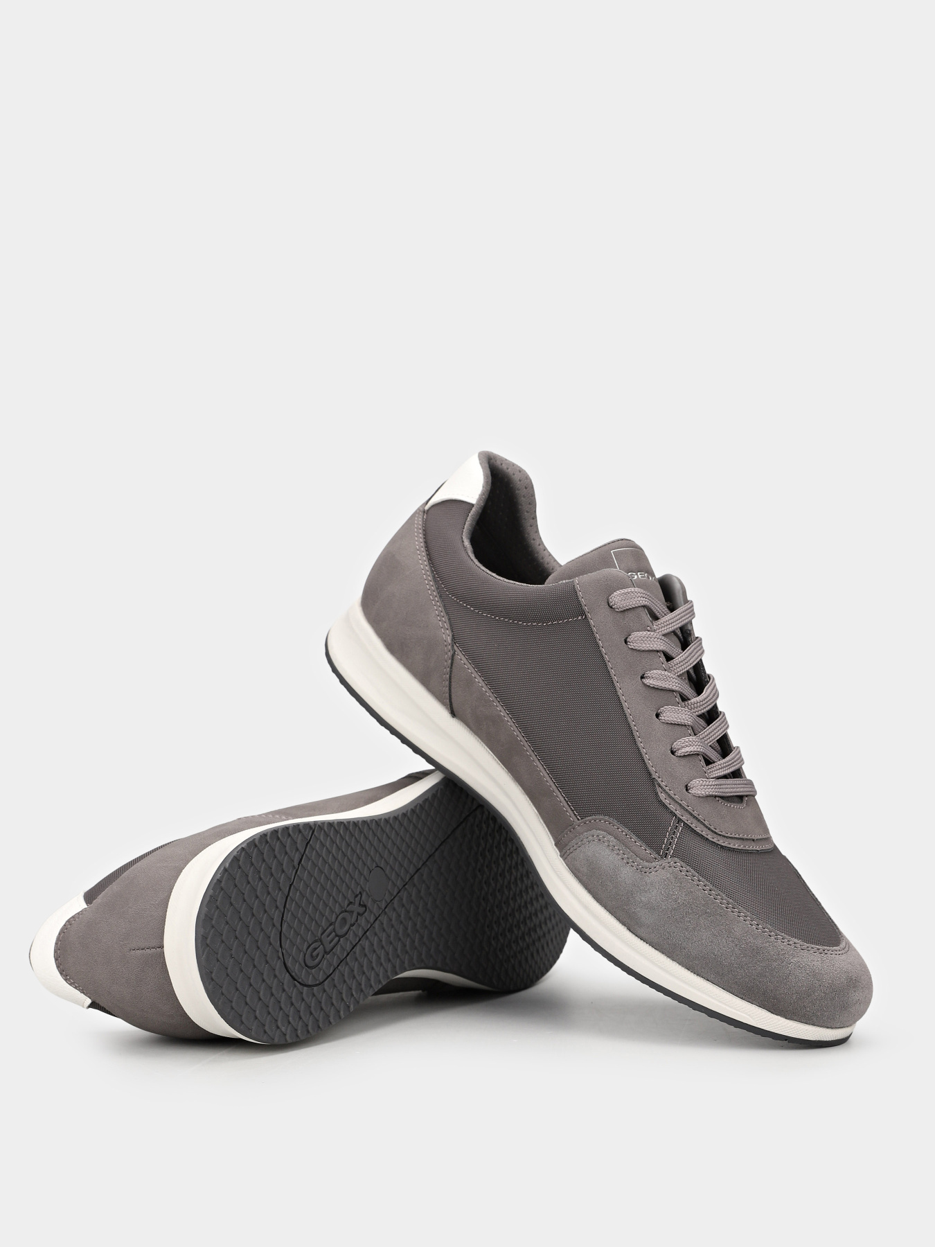 Geox U65H5B-0EK11-C9002 модель U65H5B-0EK11-C9002 Geox U65H5B-0EK11-C9002 модель U65H5B-0EK11-C9002 Фото