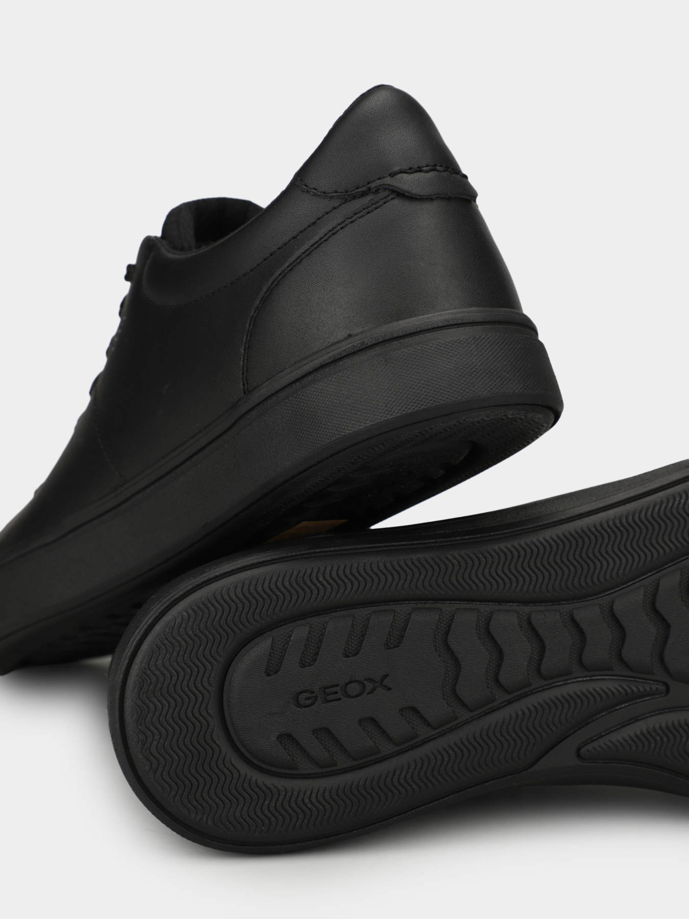 Geox U65LDD-0009B-C9999 модель U65LDD-0009B-C9999 Фото