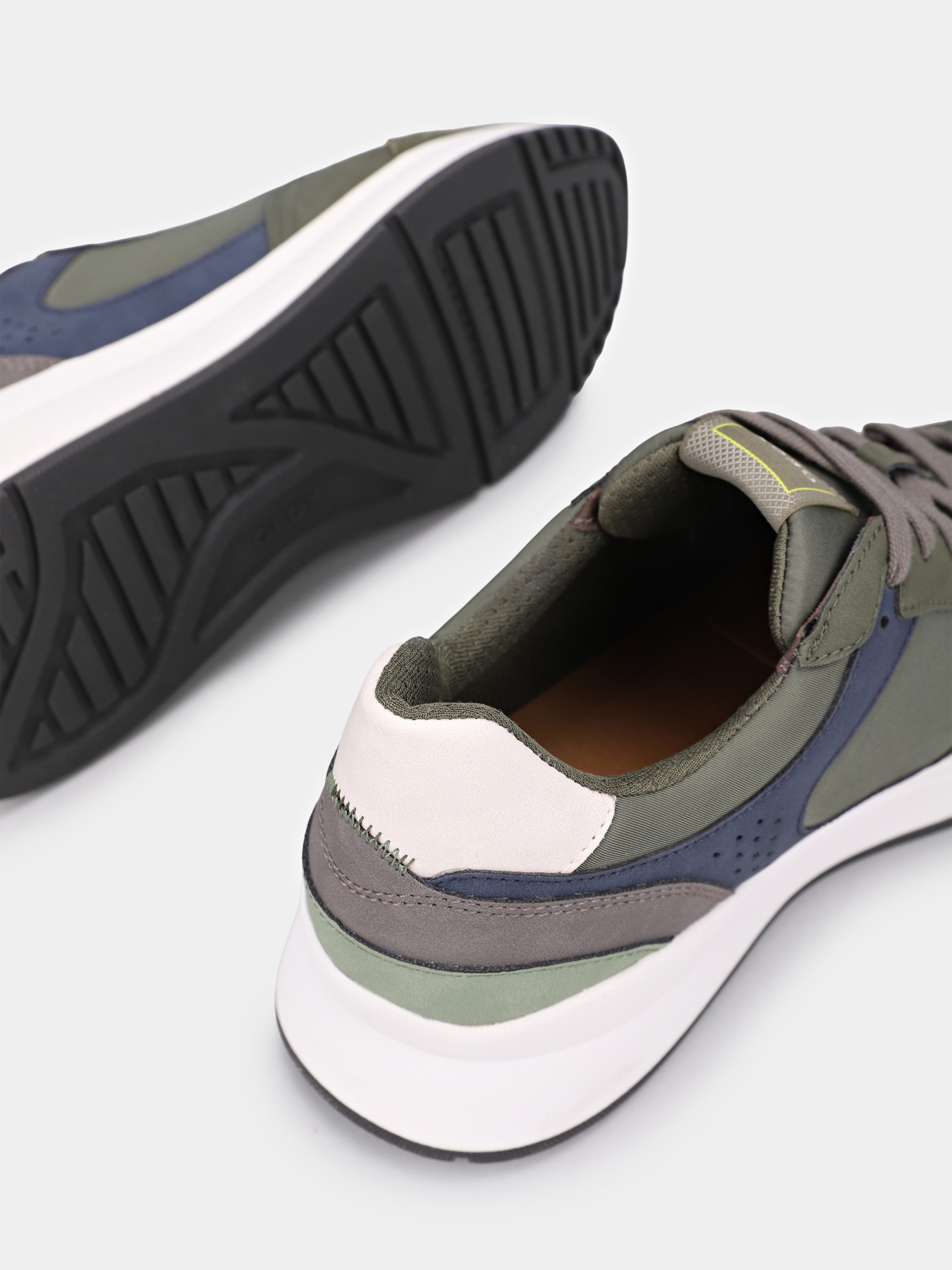 Geox U65LCB-0EK11-CB34K модель U65LCB-0EK11-CB34K Geox U65LCB-0EK11-CB34K модель U65LCB-0EK11-CB34K Фото