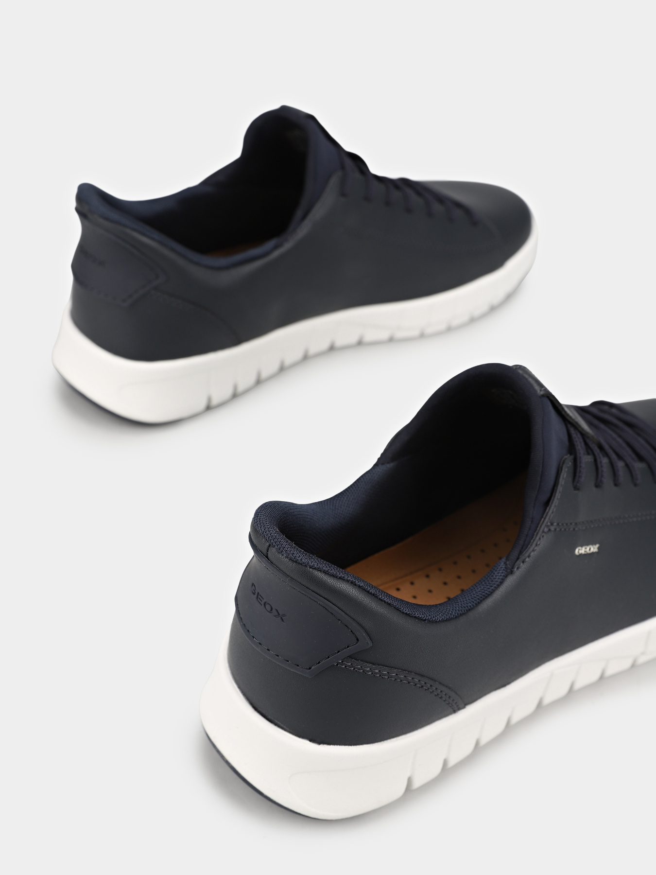 Geox U65MAA-0009B-C4002 модель U65MAA-0009B-C4002 Фото