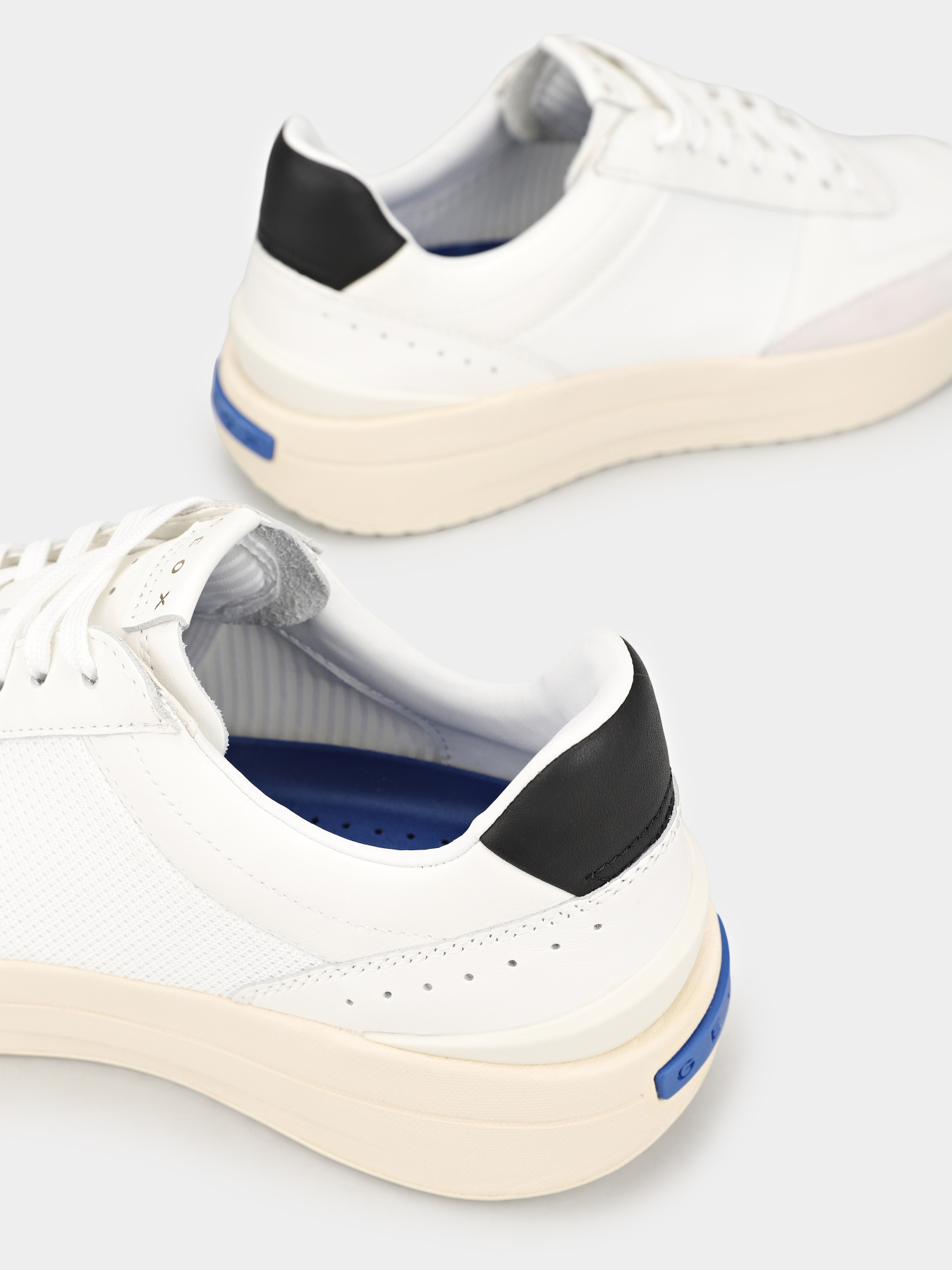 Кроссовки повседневные Geox GXRN-01 модель U656KA-0T514-C1000 Фото