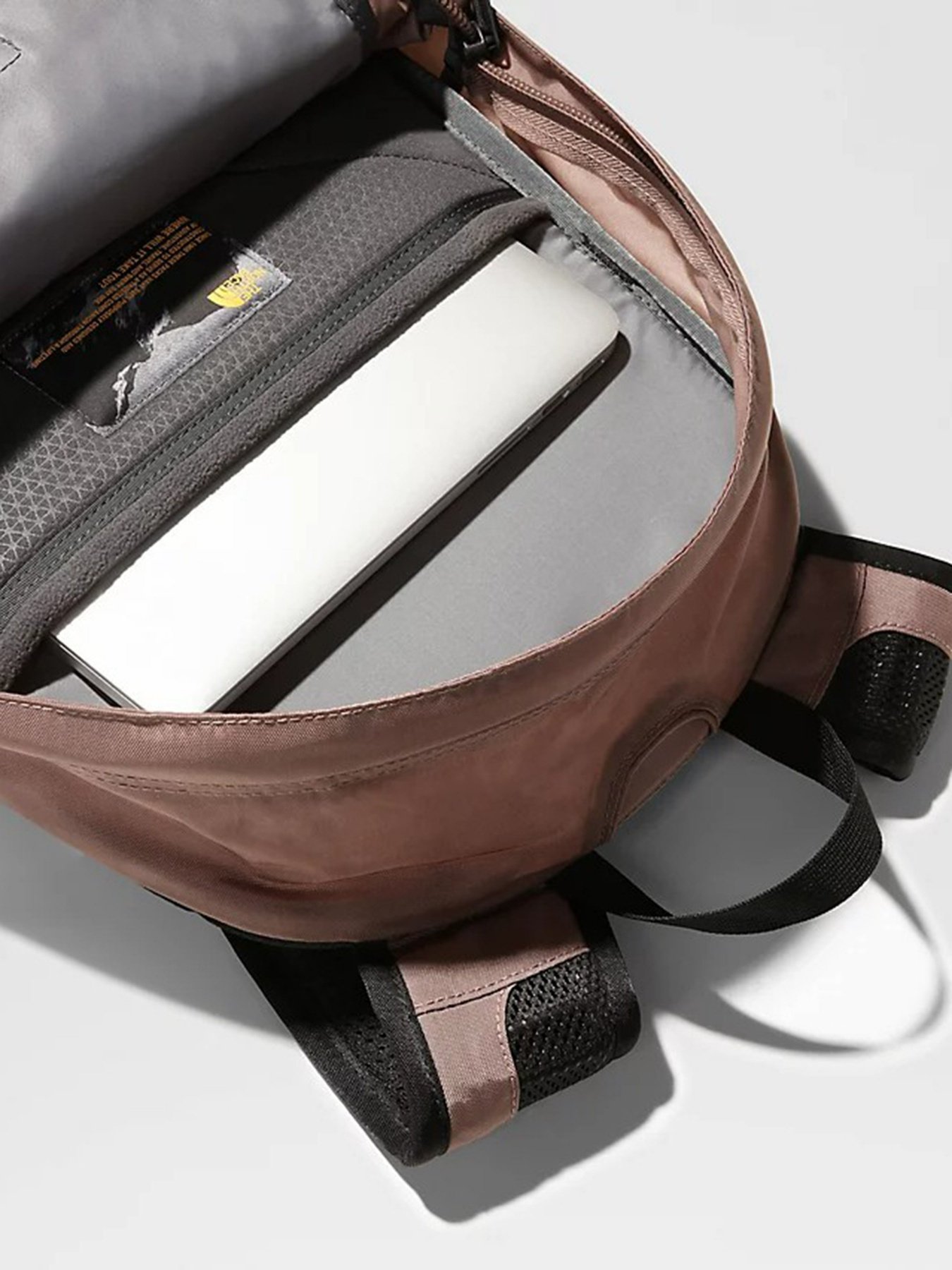 Рюкзаки The North Face модель NF0A3KYJ7T41 Фото