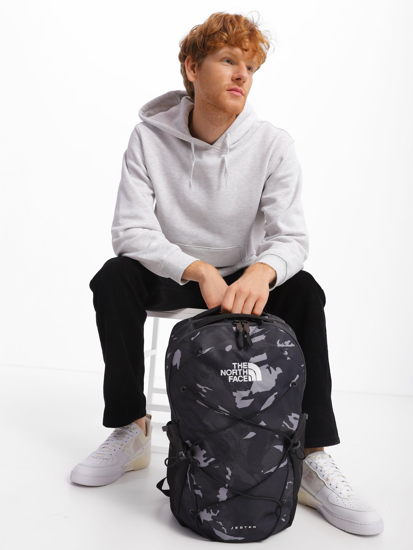 Рюкзаки The North Face Jester модель NF0A3VXF94G1 Фото