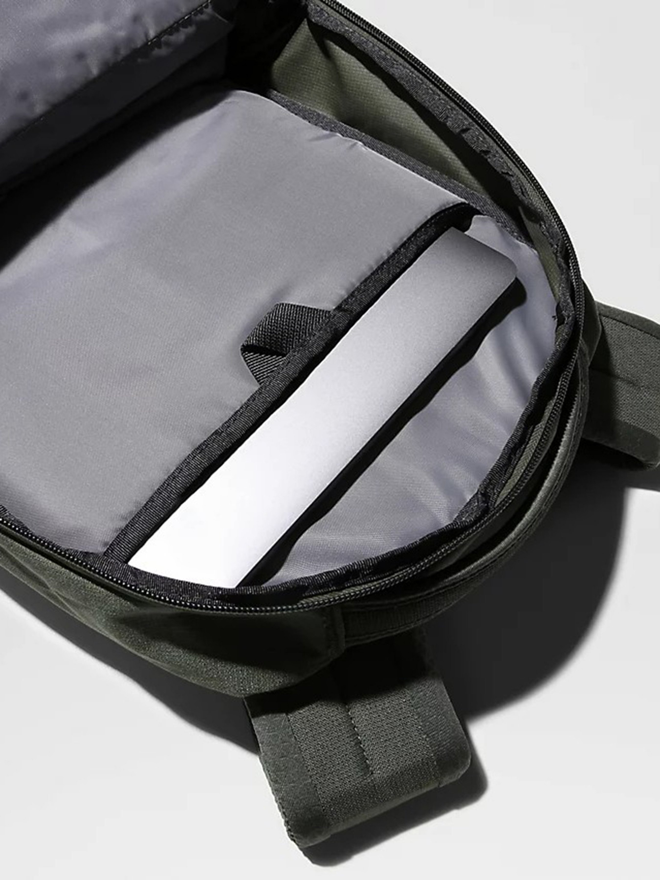 Рюкзаки The North Face Jester модель NF0A3VXF8F81 Фото