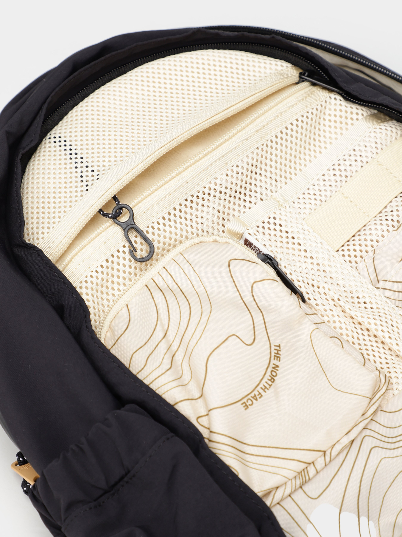 Рюкзаки The North Face Mountain Daypack модель NF0A52UB4E51 Фото