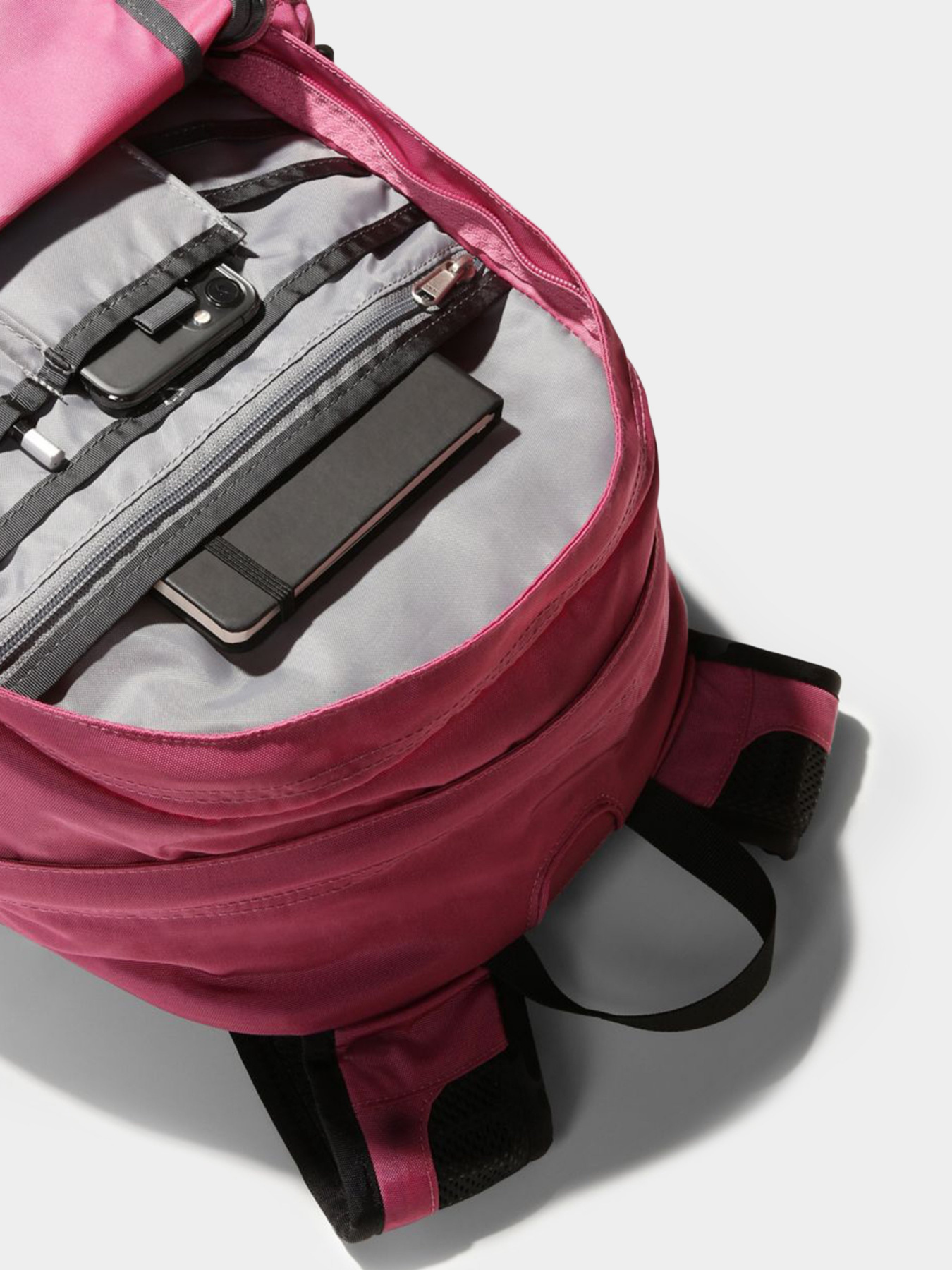 Рюкзаки The North Face Hot Shot модель NF0A3KYJ83A1 Рюкзаки The North Face Hot Shot модель NF0A3KYJ83A1 Фото