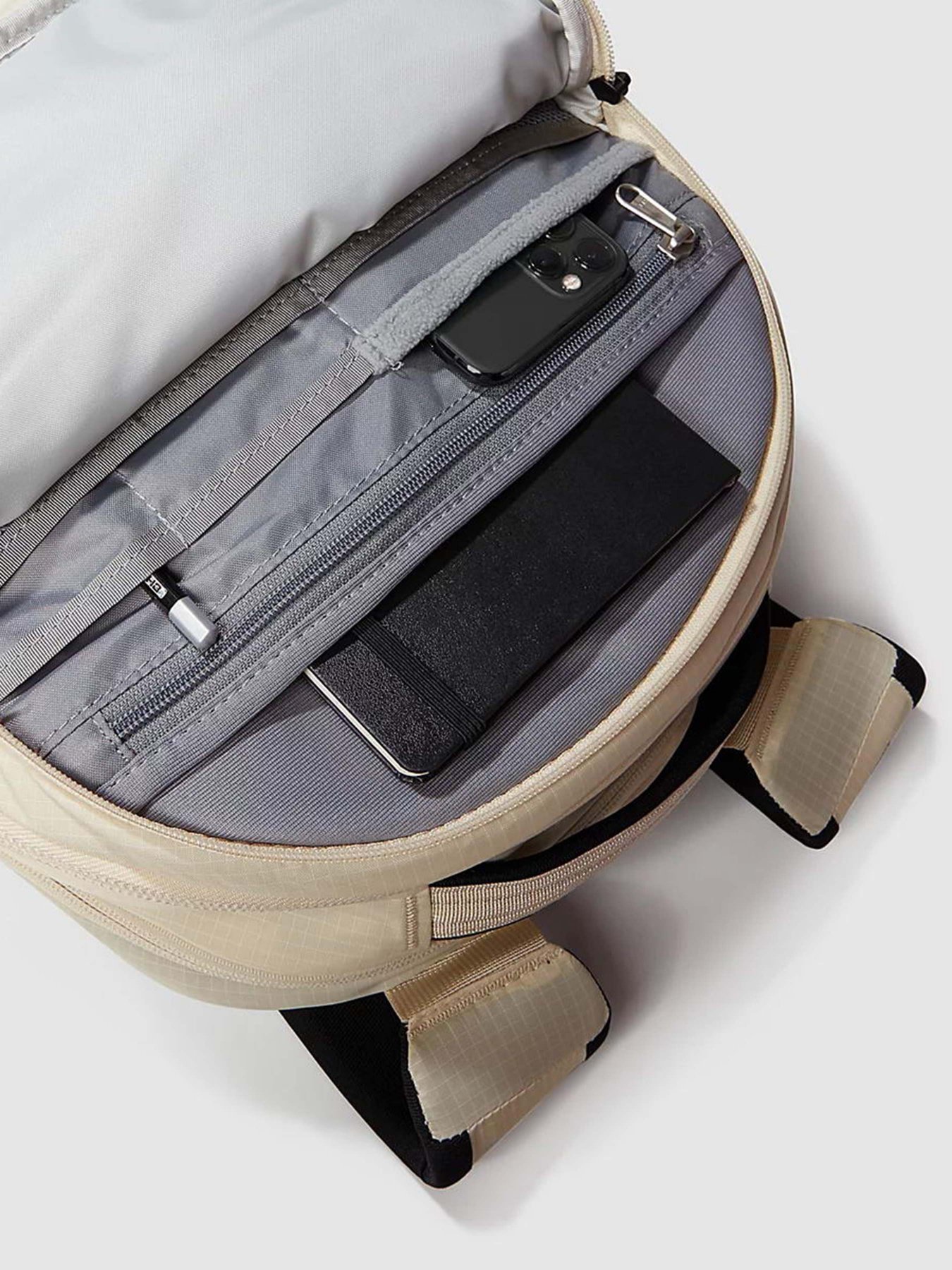 Повсякденний рюкзак The North Face Borealis 28L модель NF0A52SE4D51 Фото