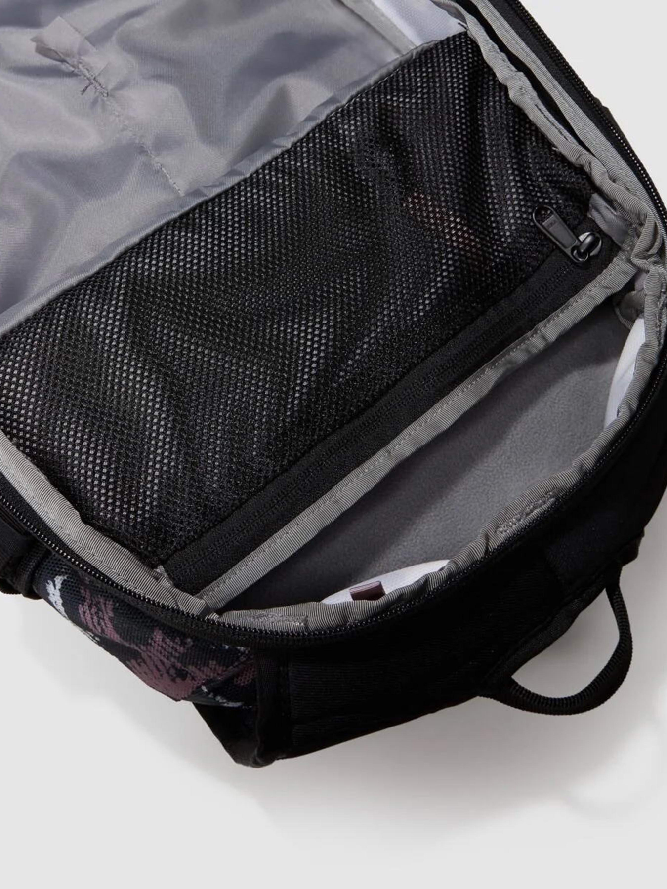 Повсякденний рюкзак The North Face Slackpack 20L модель NF0A4VPUO5Q1 Фото