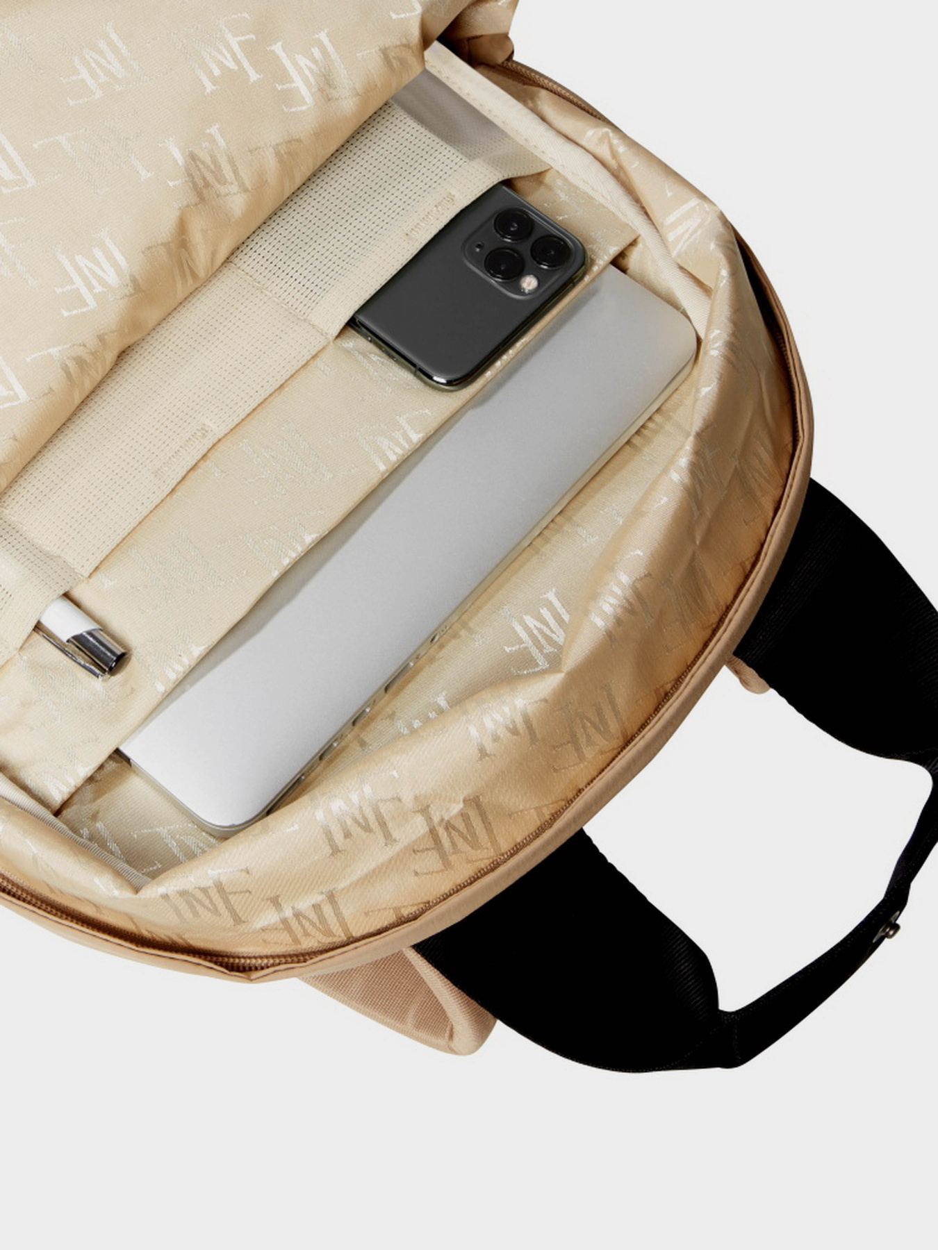 Повседневный рюкзак The North Face Never Stop Daypack 20L модель NF0A81DT1XF1 Фото