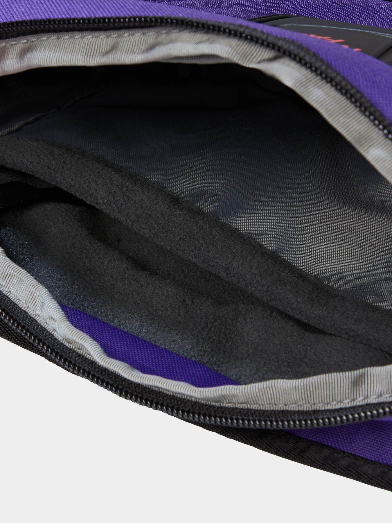 Сумка The North Face Y2k Hip Pack модель NF0A87GEXO11 Фото