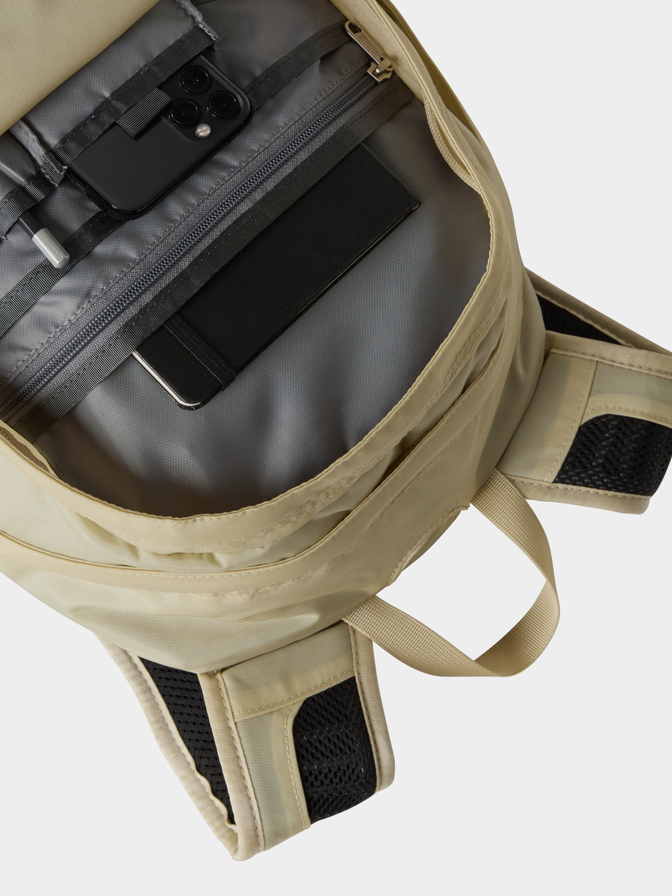 Повседневный рюкзак The North Face Hot Shot S 30L модель NF0A3KYJ4D51 Фото