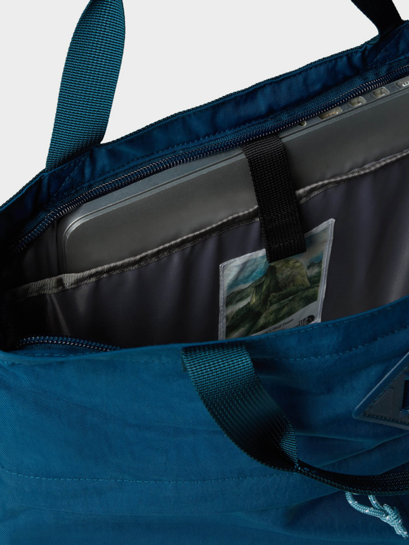 Повсякденний рюкзак The North Face Berkeley Tote 13L модель NF0A52VS4OJ1 Фото