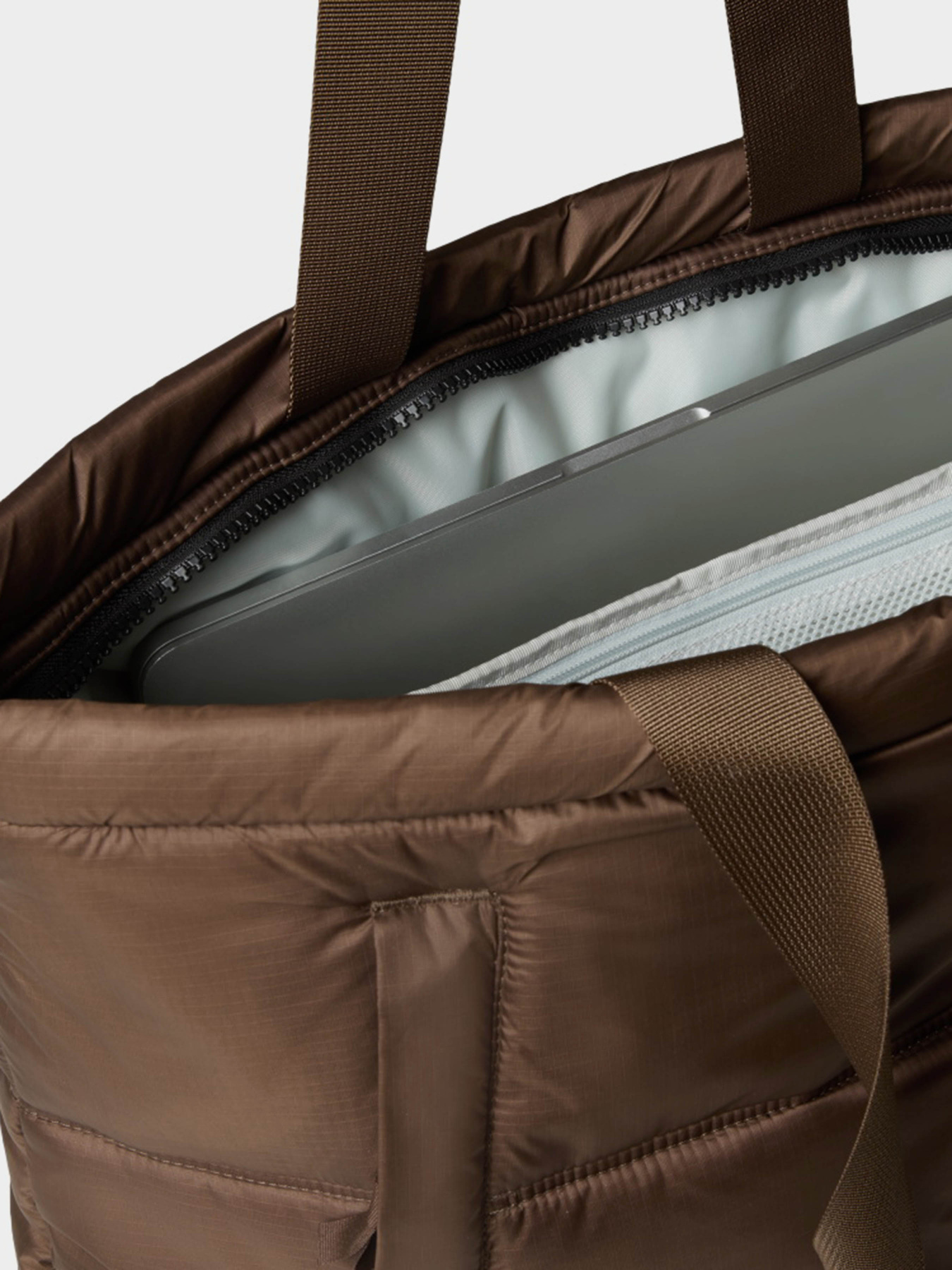 Шоппер The North Face Nuptse модель NF0A81BU1OI1 Фото