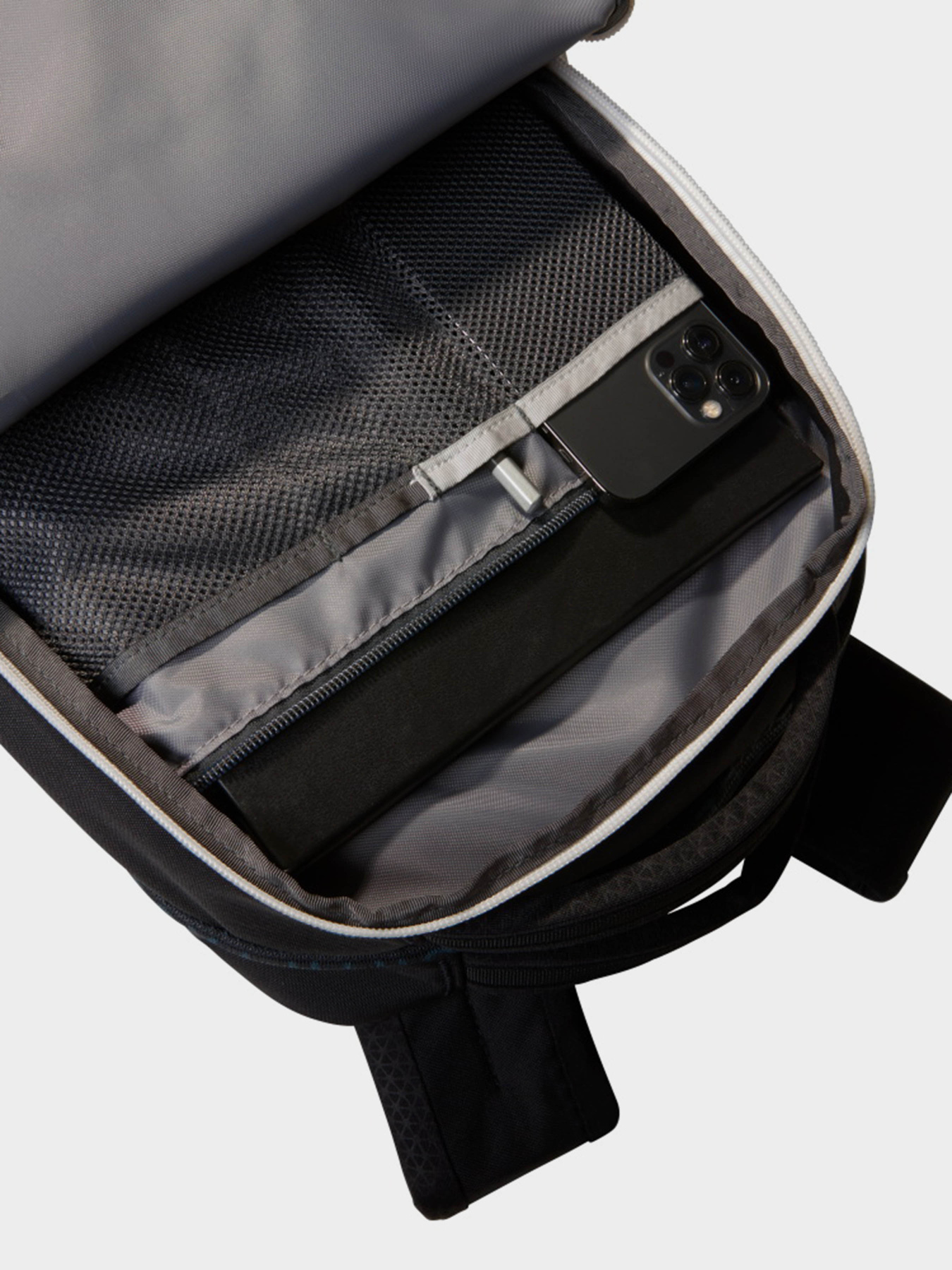 Рюкзак The North Face Jester 28L модель NF0A3VXF0IO1 Фото