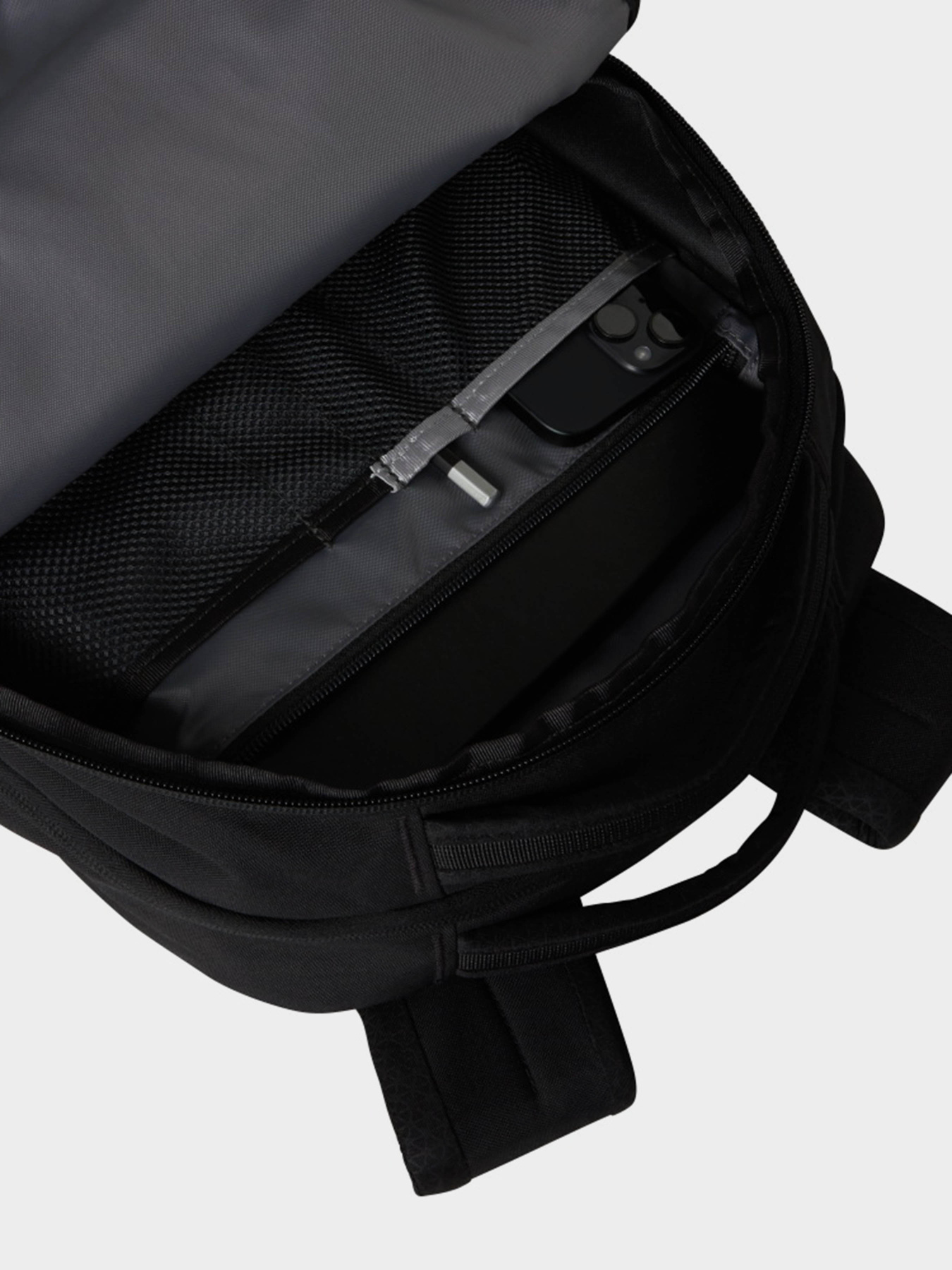 Повсякденний рюкзак The North Face Vault 27L модель NF0A3VY24H01 Повсякденний рюкзак The North Face Vault 27L модель NF0A3VY24H01 Фото