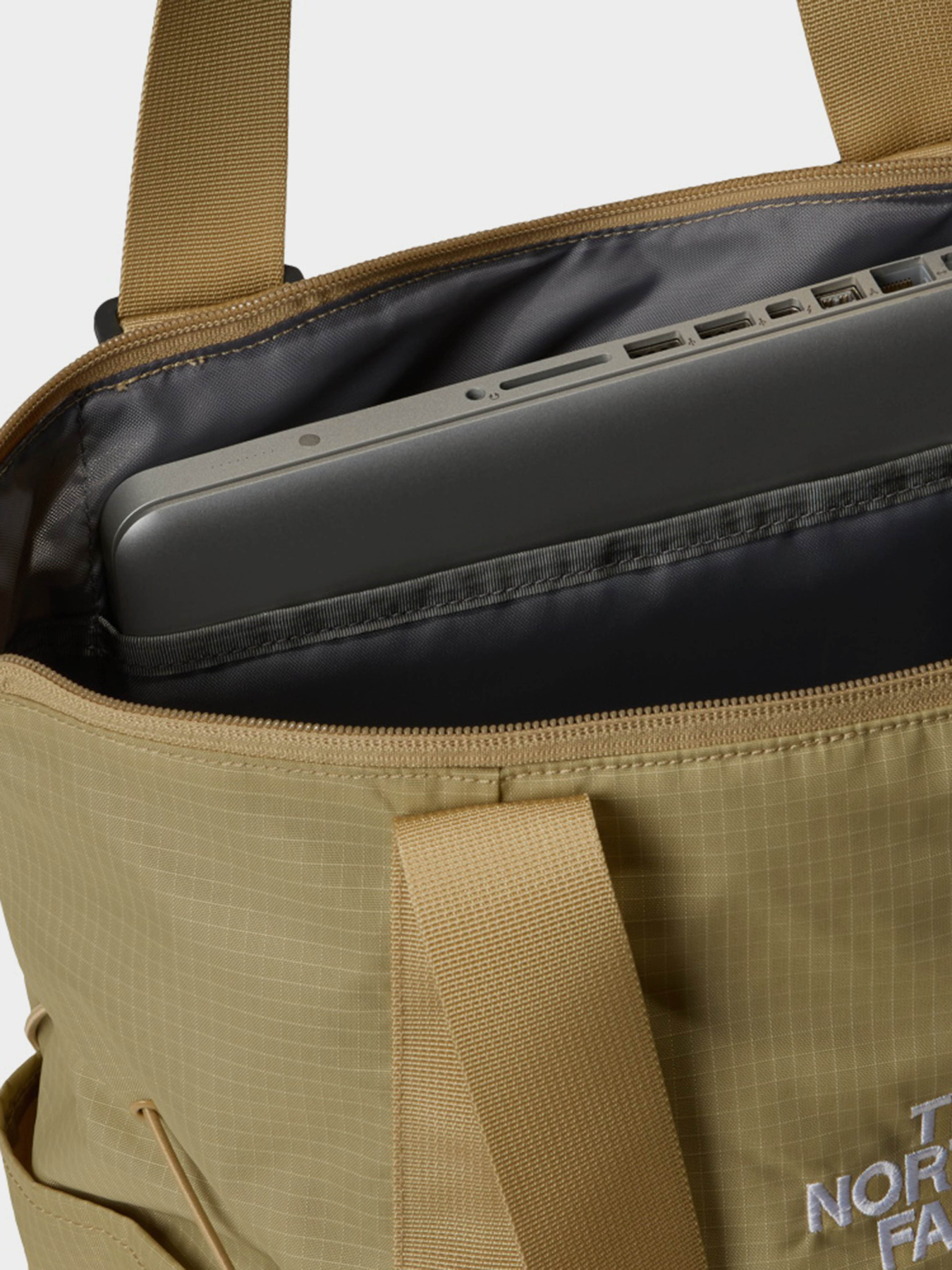 Шопер The North Face Borealis 22L модель NF0A52SVLK51 Фото