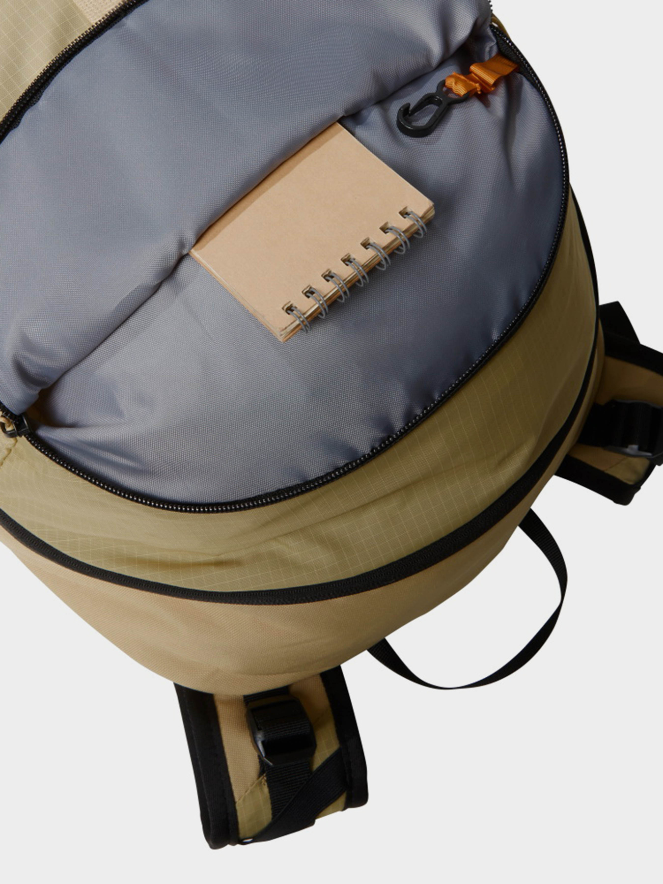 Повседневный рюкзак The North Face Basin 36L модель NF0A52CX4R91 Повседневный рюкзак The North Face Basin 36L модель NF0A52CX4R91 Фото