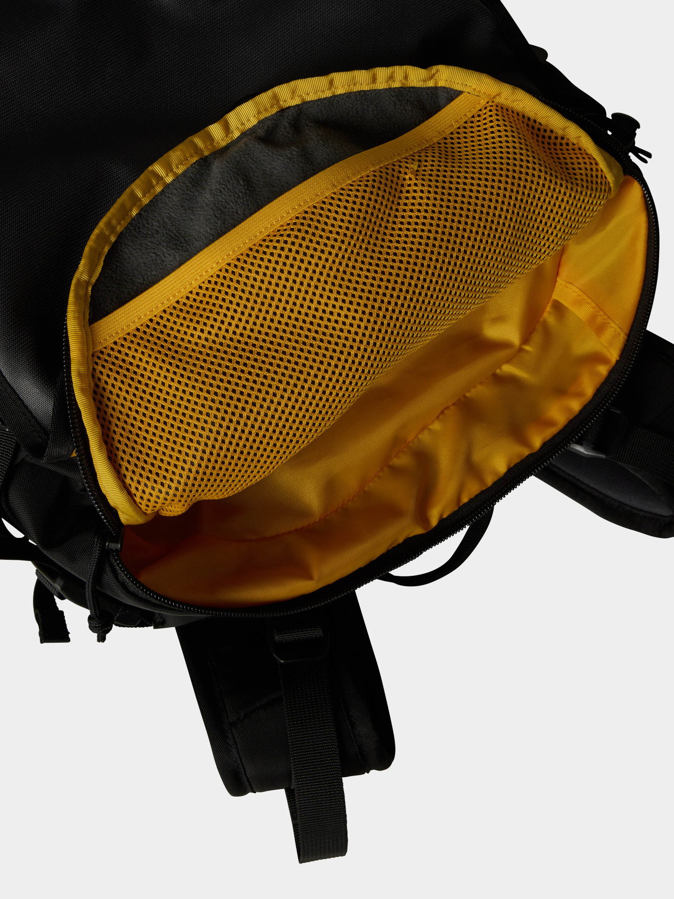 Повсякденний рюкзак The North Face Snomad 34L модель NF0A88SXKX91 Фото