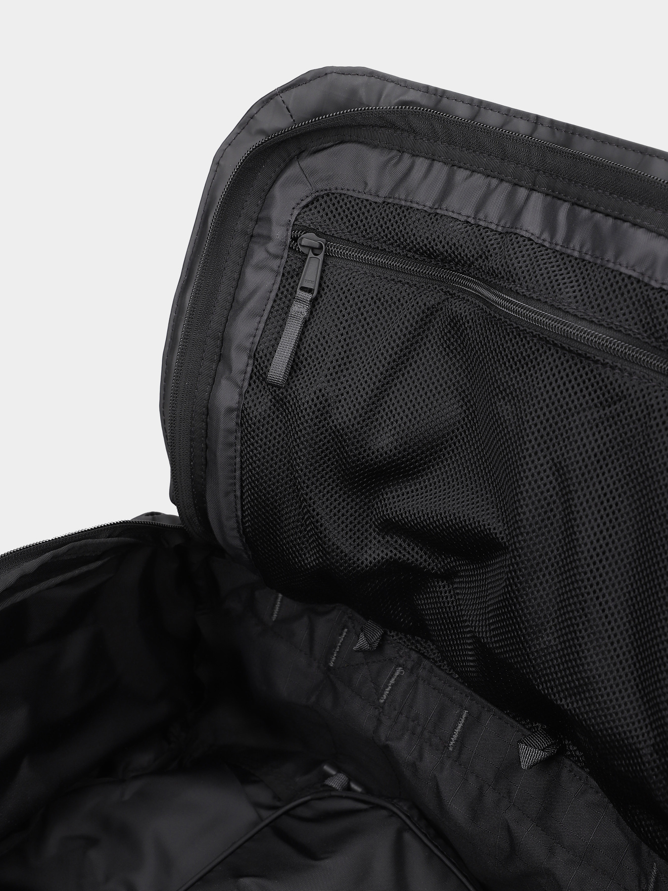 Дорожня сумка The North Face Base Camp Voyager Duffel 32l модель NF0A52RRKT01 Фото