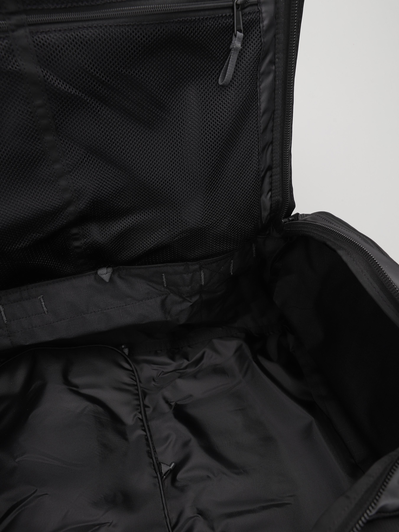 Дорожня сумка The North Face Base Camp Voyager Duffel 62L модель NF0A52S3KT01 Фото