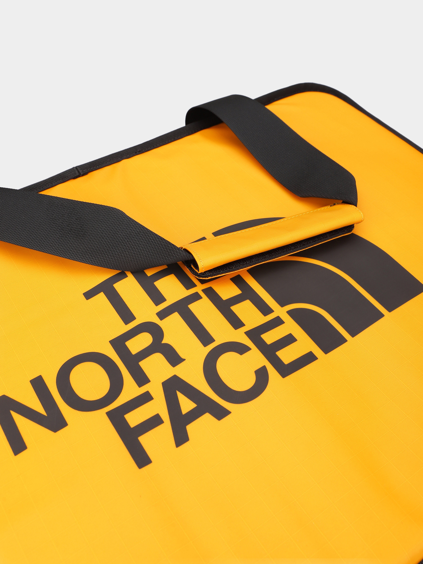 Дорожня сумка The North Face Base Camp Gear Box M 65L модель NF0A81CD4WP1 Фото