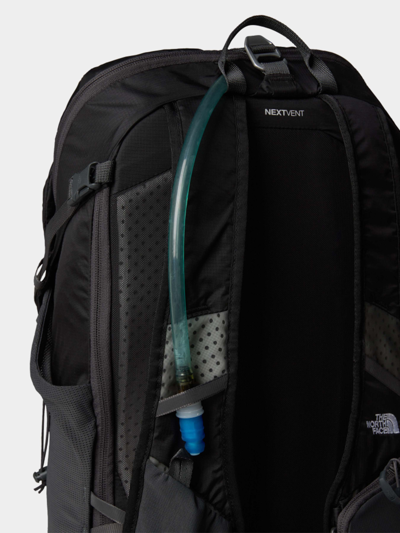 Повсякденний рюкзак The North Face Trail Lite Speed 30L модель NF0A8BKHKT01 Фото