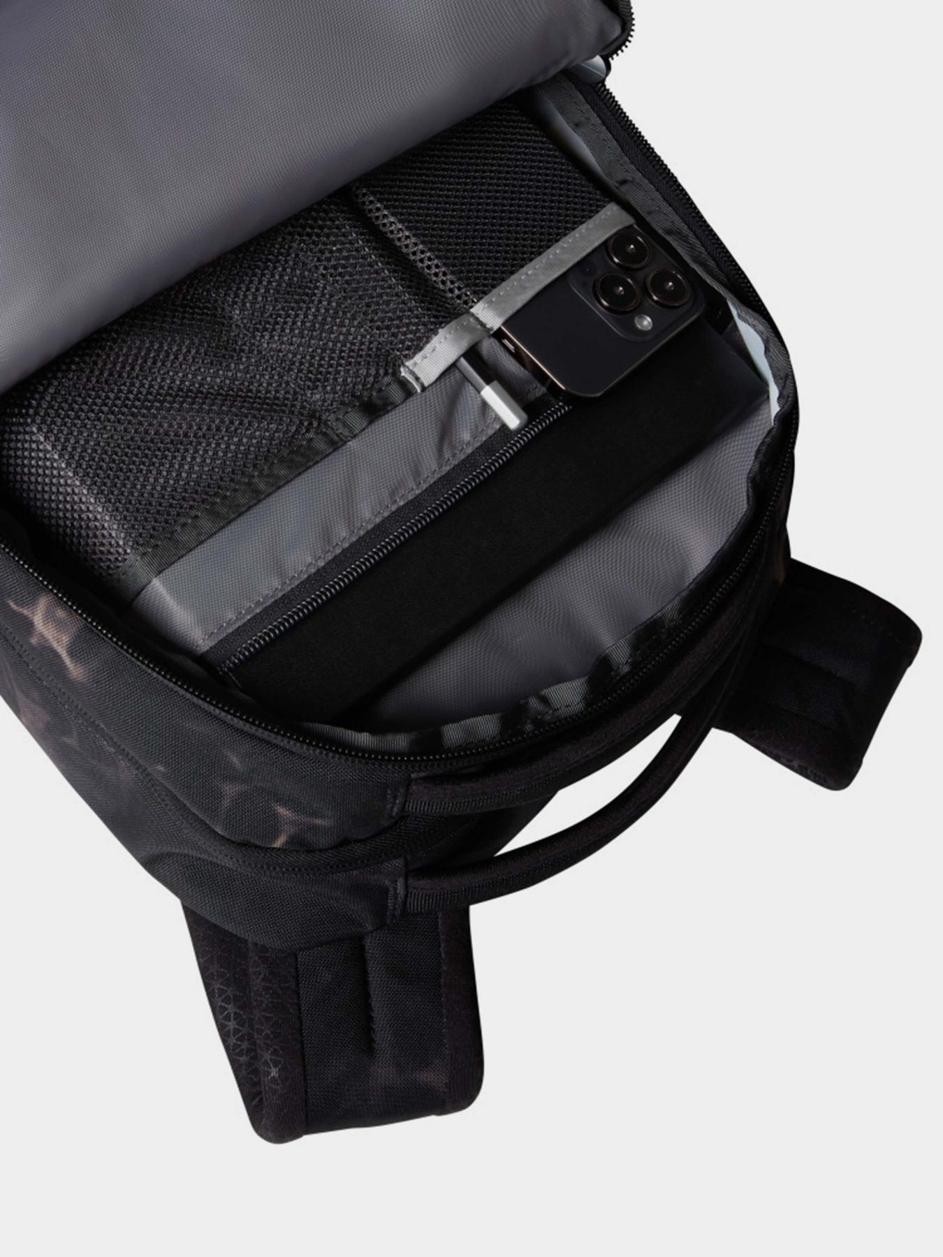 Рюкзак The North Face Jester 28L модель NF0A3VXFDIG1 Фото