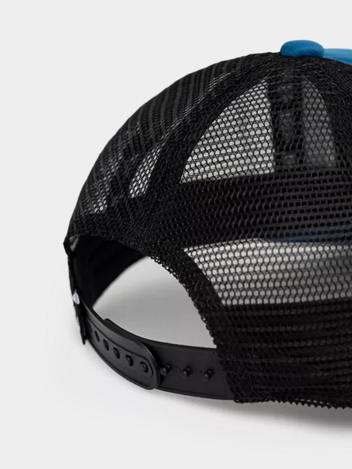 Кепка The North Face Youth Logo Trucker модель NF0A3SIIM191 Кепка The North Face Youth Logo Trucker модель NF0A3SIIM191 Фото