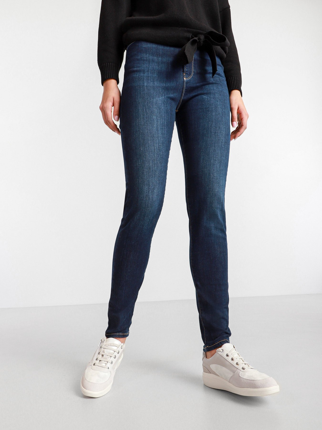 Кросівки Geox D Tahina модель D04BDA-0PV22-C1352 Фото