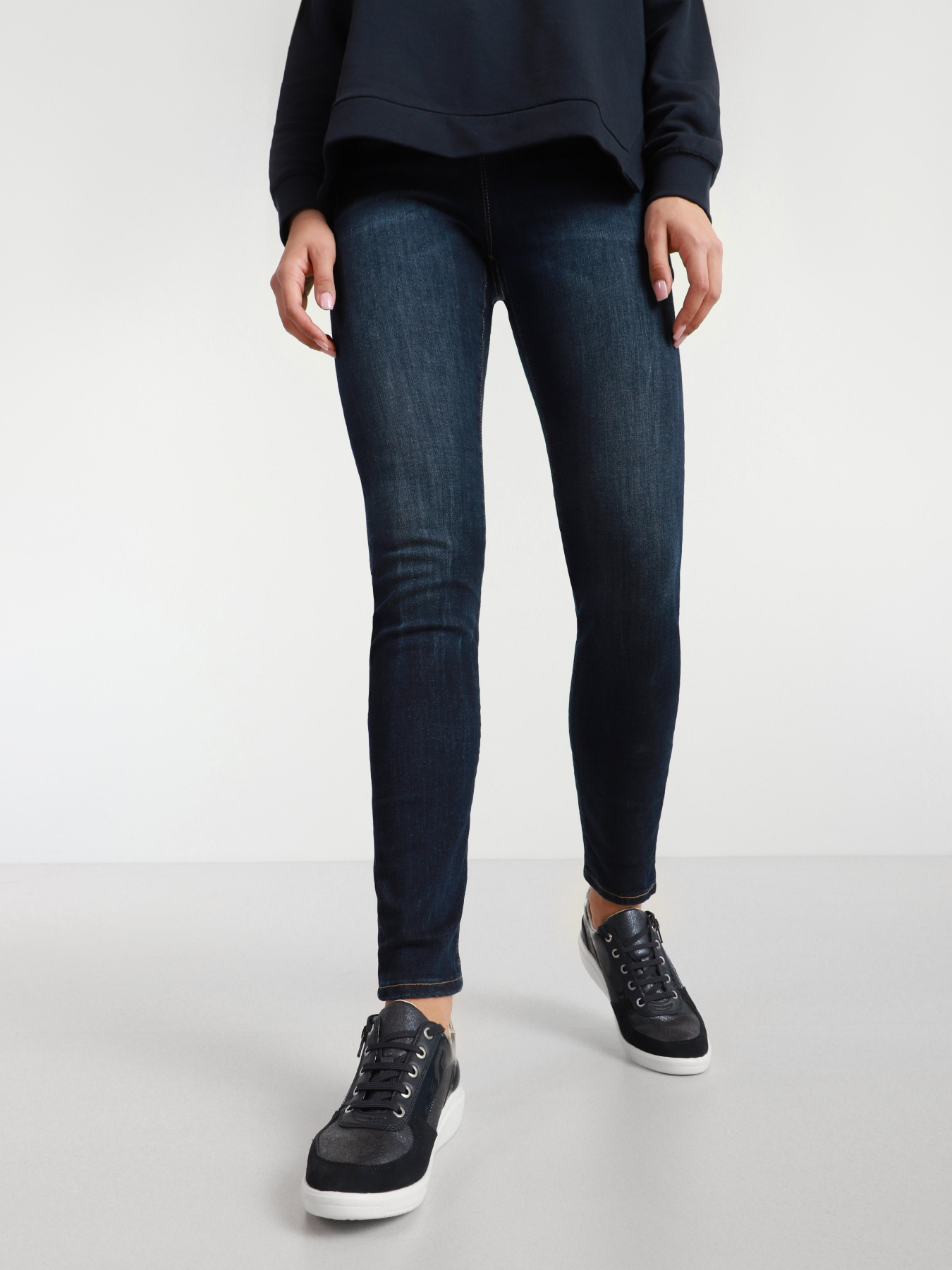 Кроссовки Geox D Tahina модель D04BDA-0PV22-C4294 Фото